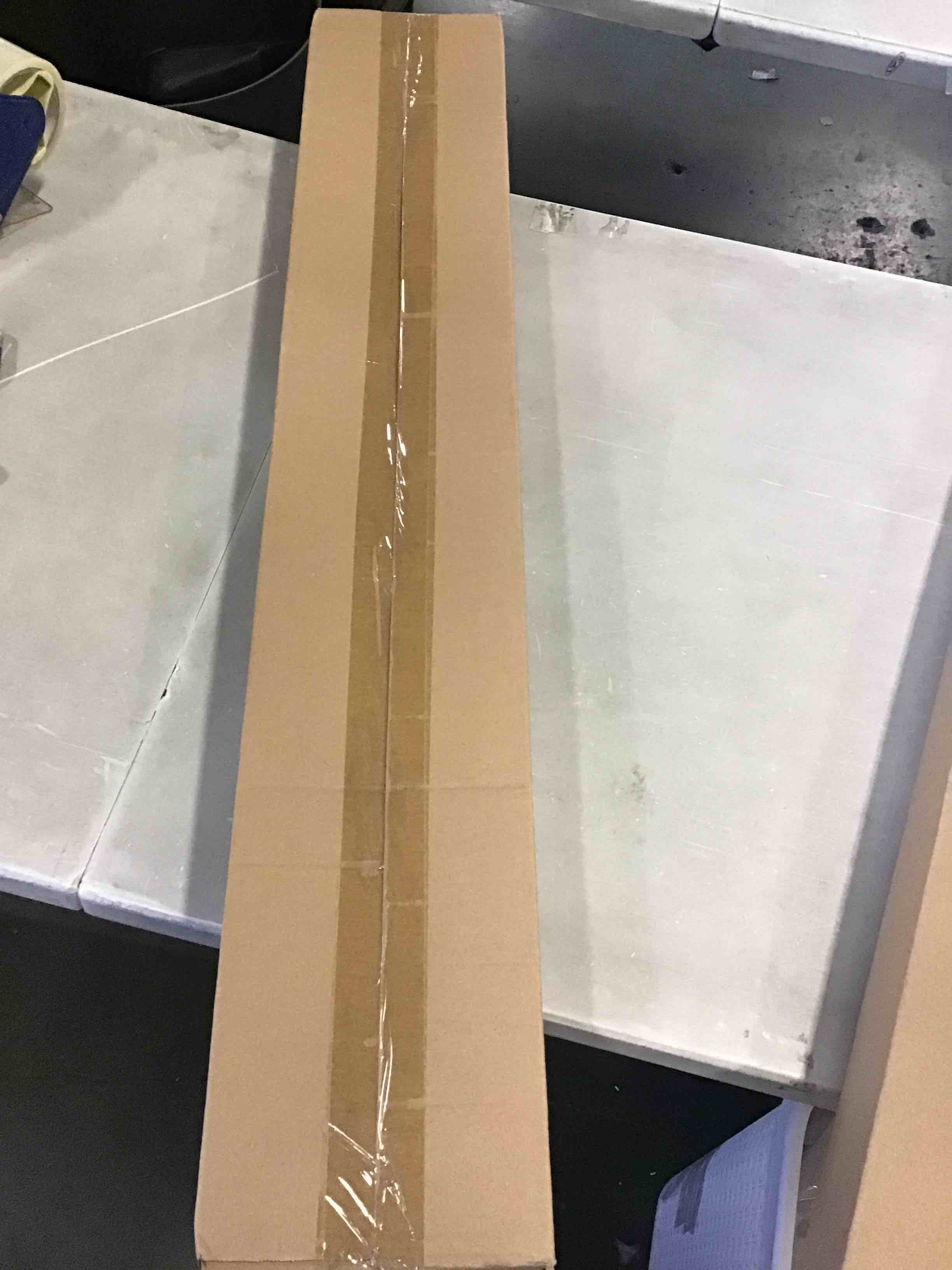 https://s3.amazonaws.com/lotting-images-prod/bidfta/PNK2332842_1740772727790.jpeg