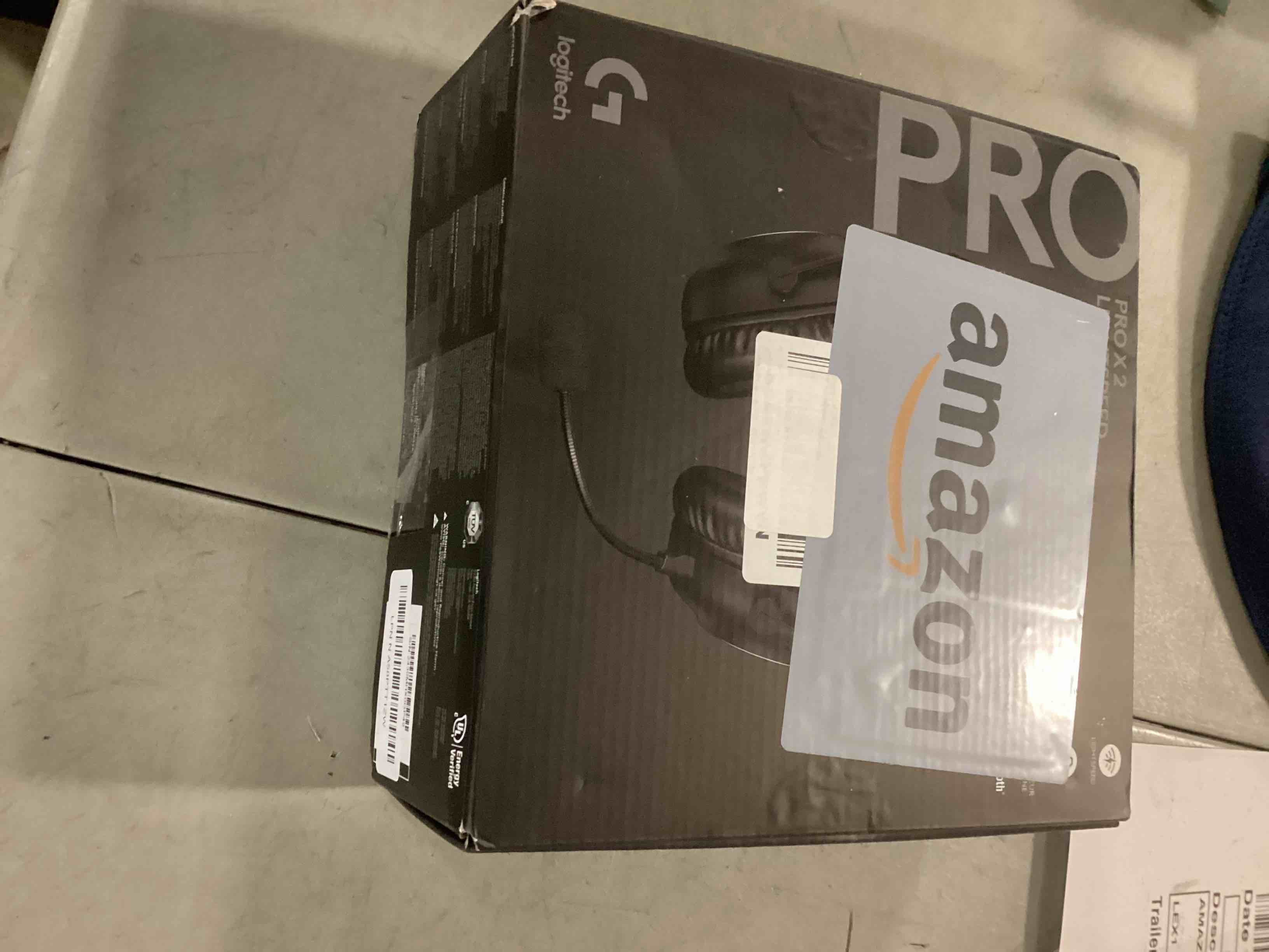 https://s3.amazonaws.com/lotting-images-prod/bidfta/PNK2334128_1742299490226.jpeg