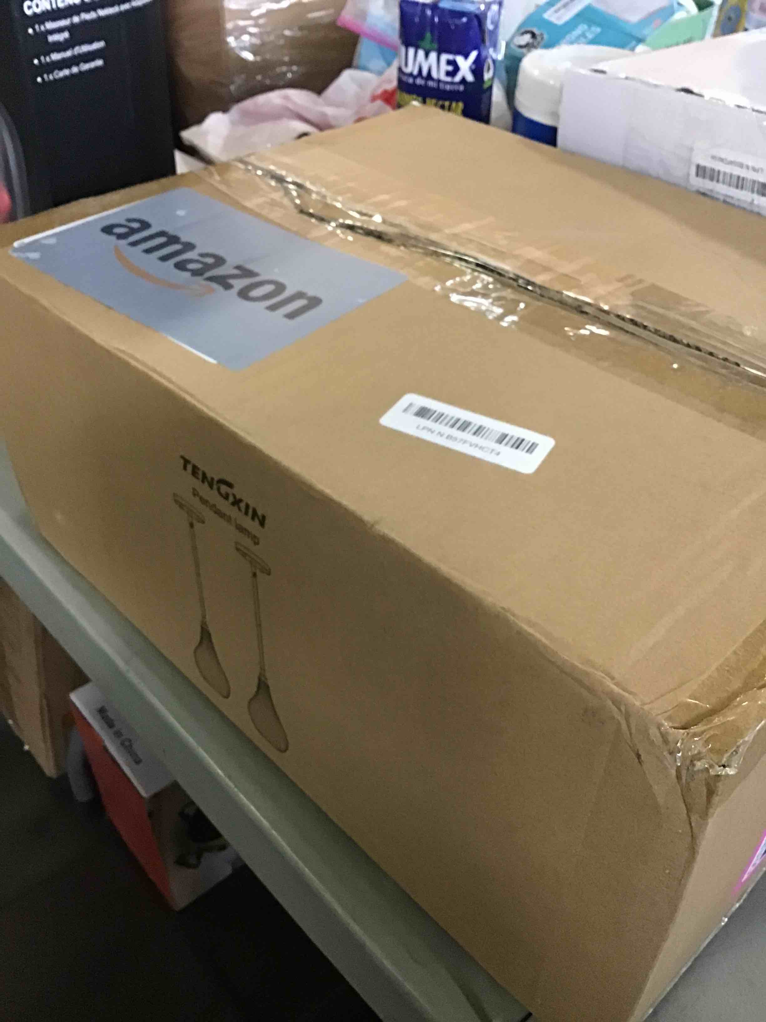 https://s3.amazonaws.com/lotting-images-prod/bidfta/PNK2334335_1742406149997.jpeg