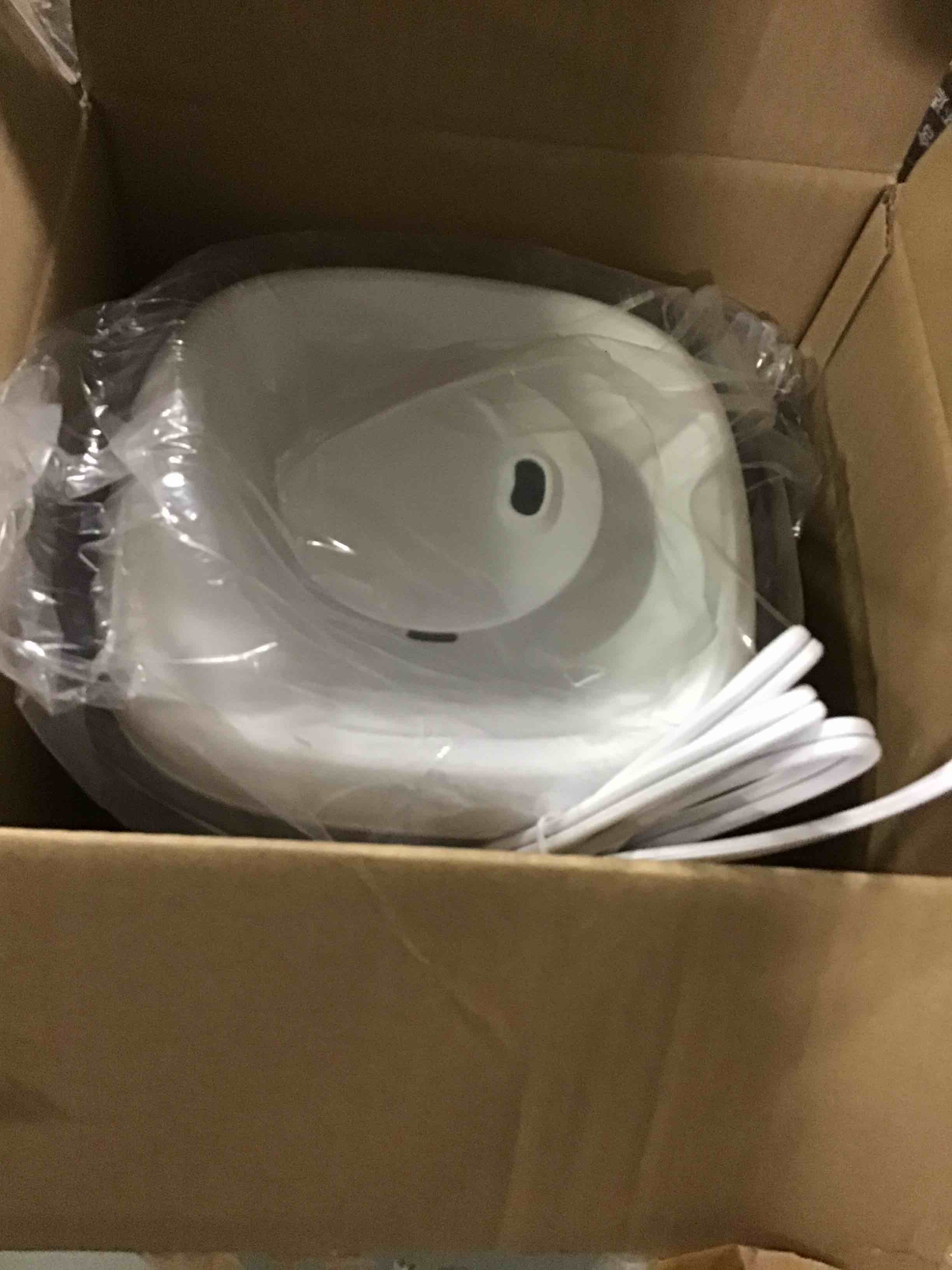 https://s3.amazonaws.com/lotting-images-prod/bidfta/PNK2334410_1742474245257.jpeg