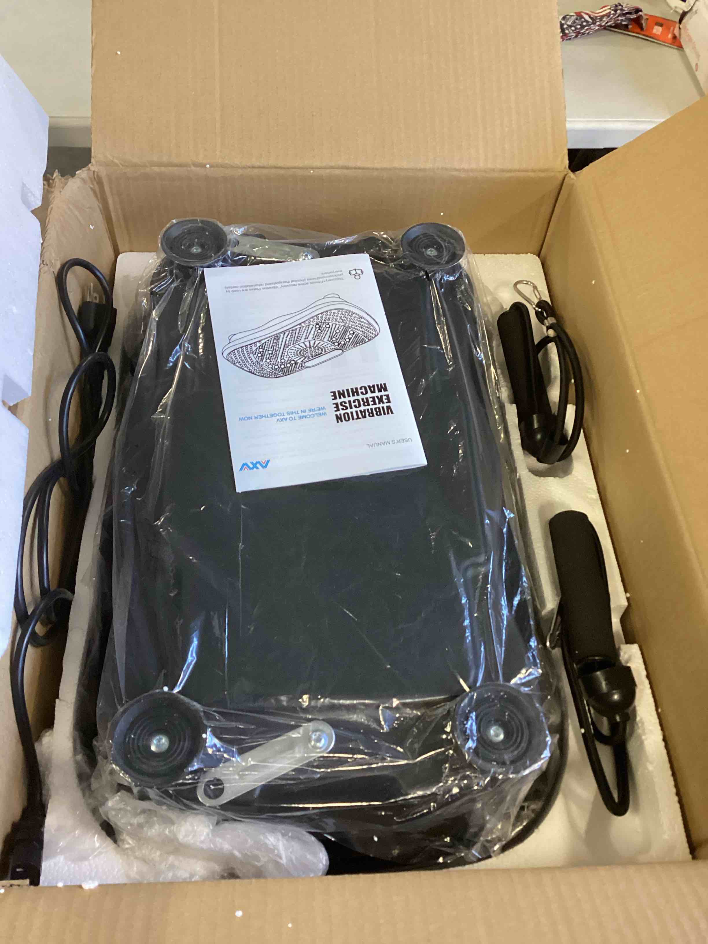 https://s3.amazonaws.com/lotting-images-prod/bidfta/PNK2335596_1740748574009.jpeg