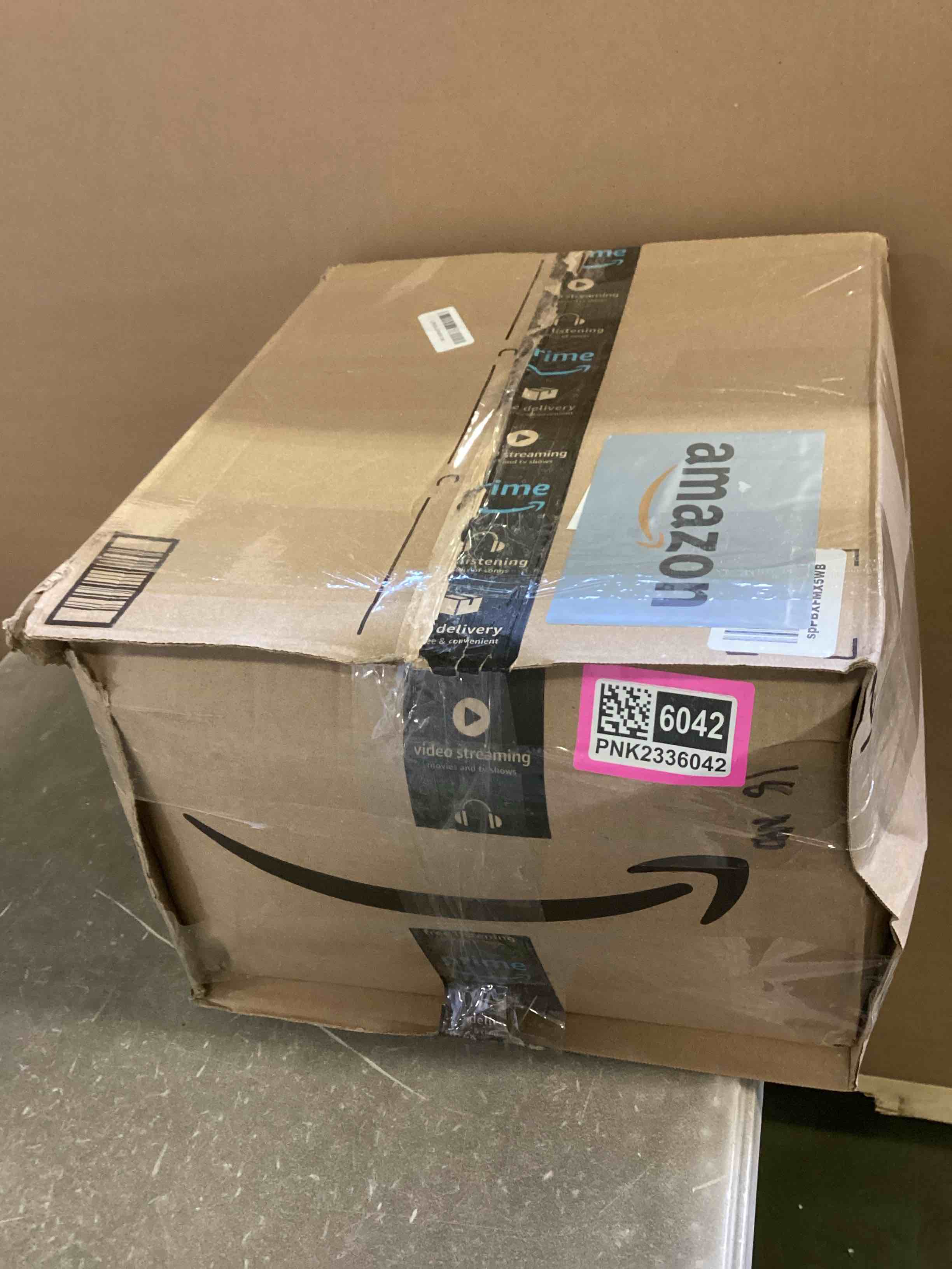https://s3.amazonaws.com/lotting-images-prod/bidfta/PNK2336043_1741181424719.jpeg
