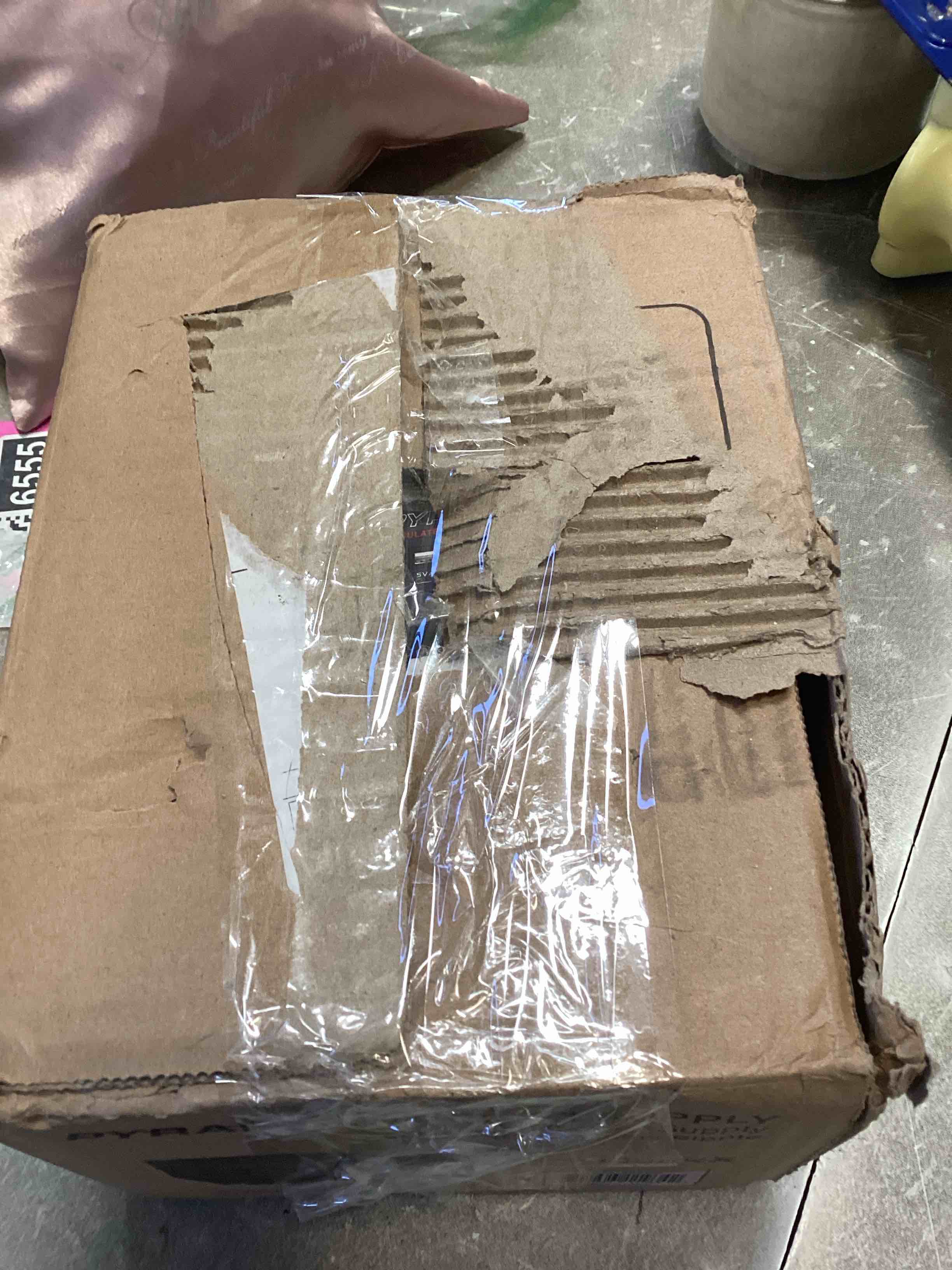 https://s3.amazonaws.com/lotting-images-prod/bidfta/PNK2336800_1742831085627.jpeg