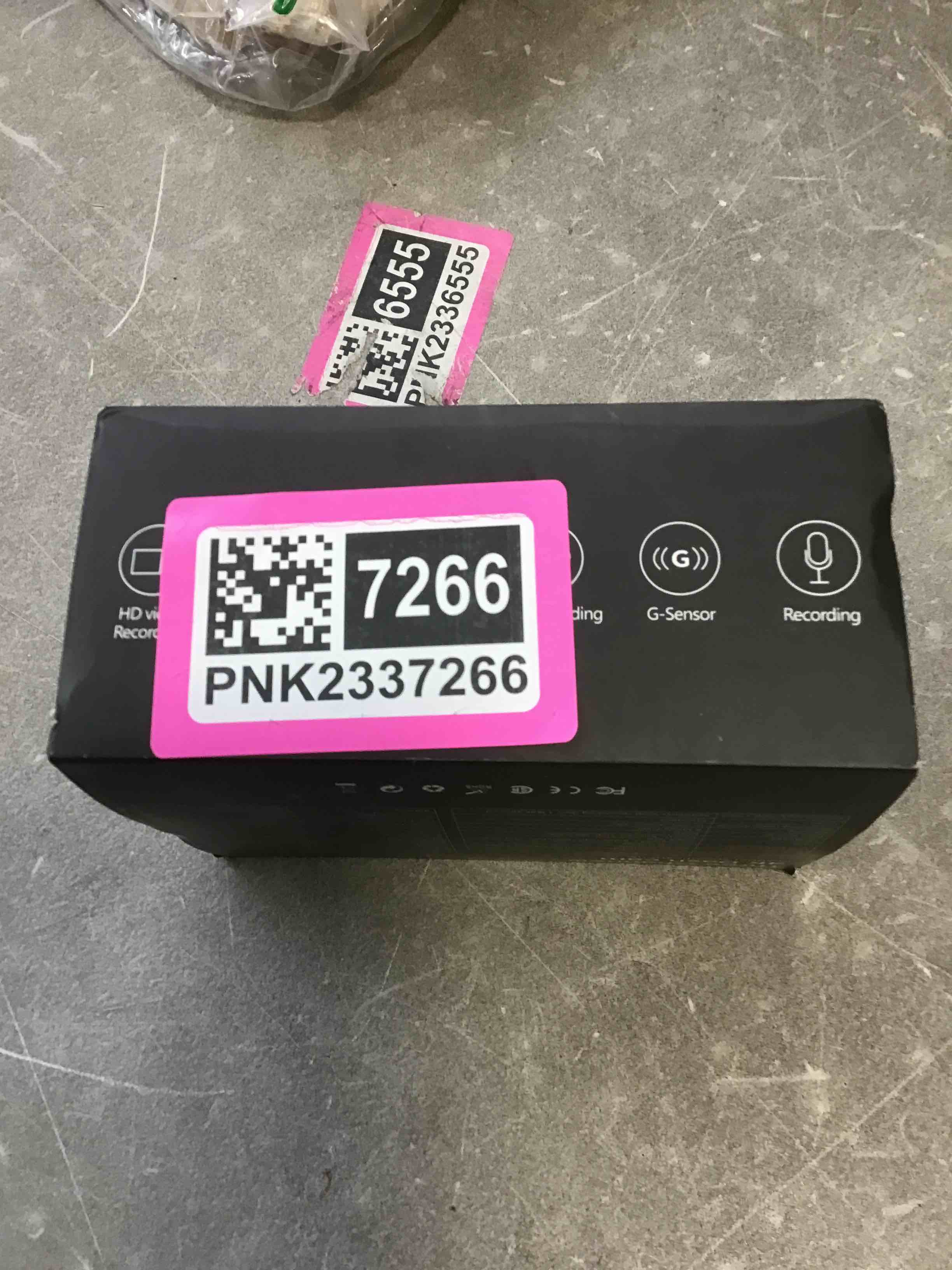 https://s3.amazonaws.com/lotting-images-prod/bidfta/PNK2337266_1743429137302.jpeg