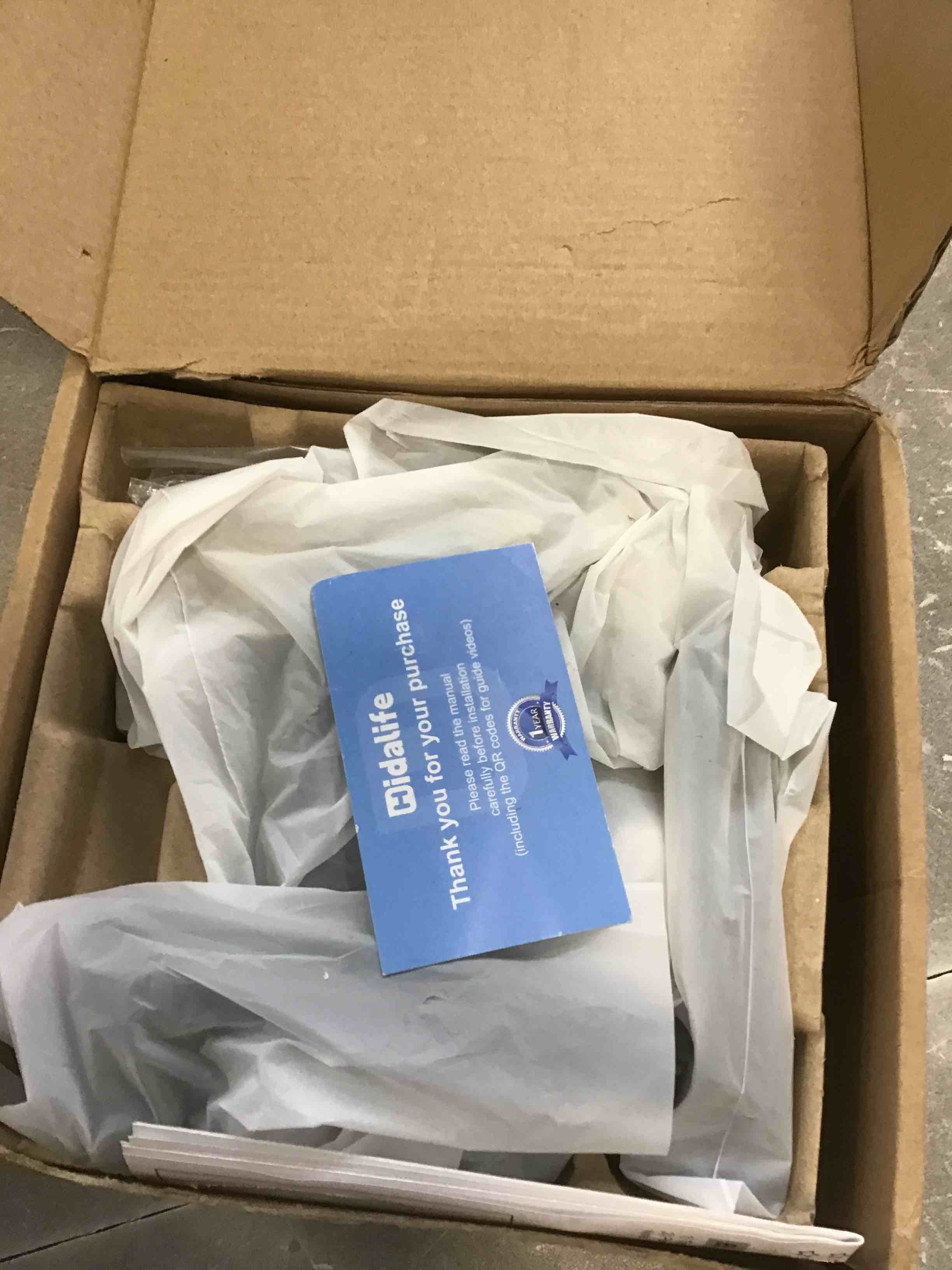 https://s3.amazonaws.com/lotting-images-prod/bidfta/PNK2337452_1743449646334.jpeg