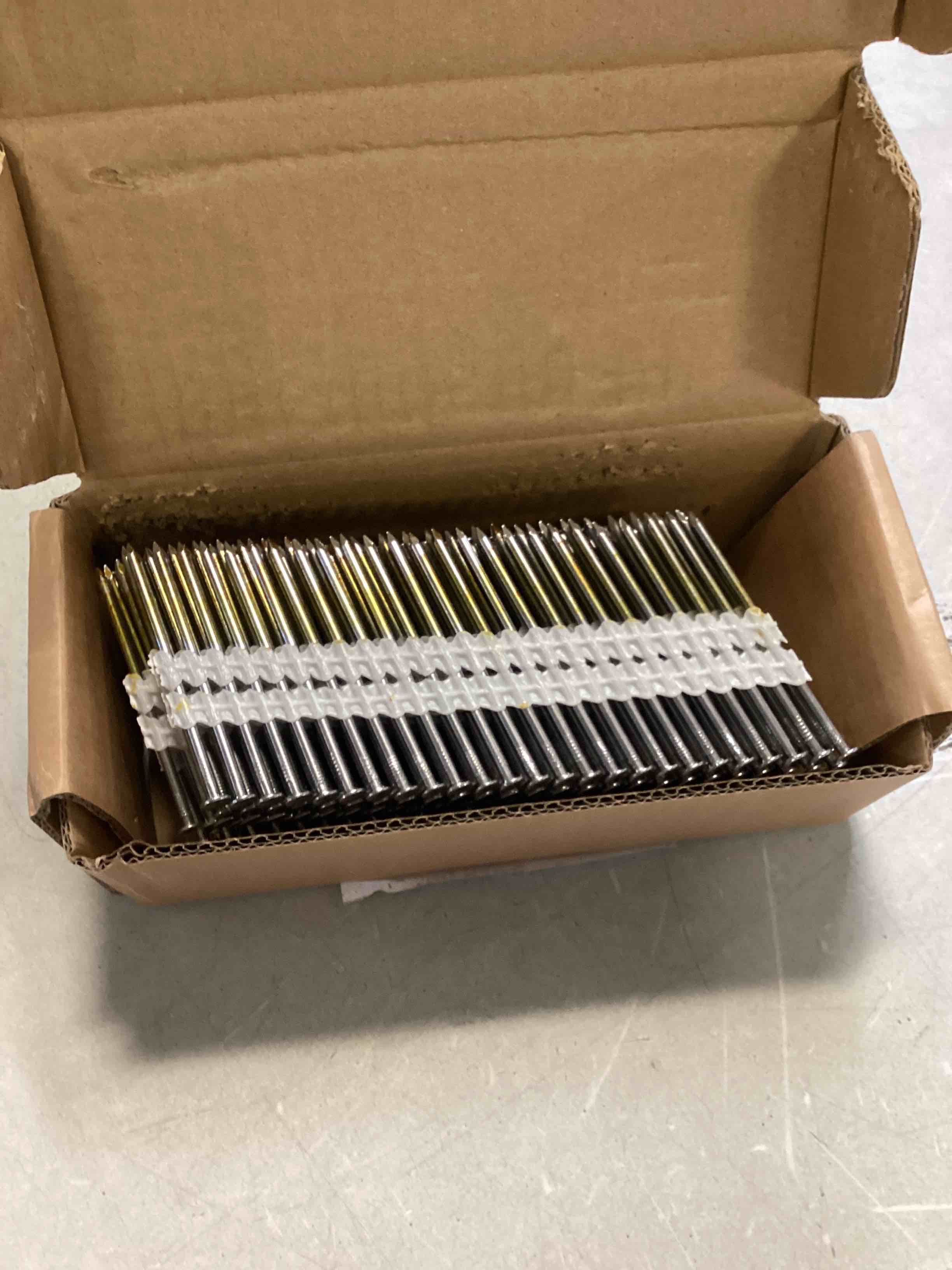 https://s3.amazonaws.com/lotting-images-prod/bidfta/PNK2338885_1740753289650.jpeg