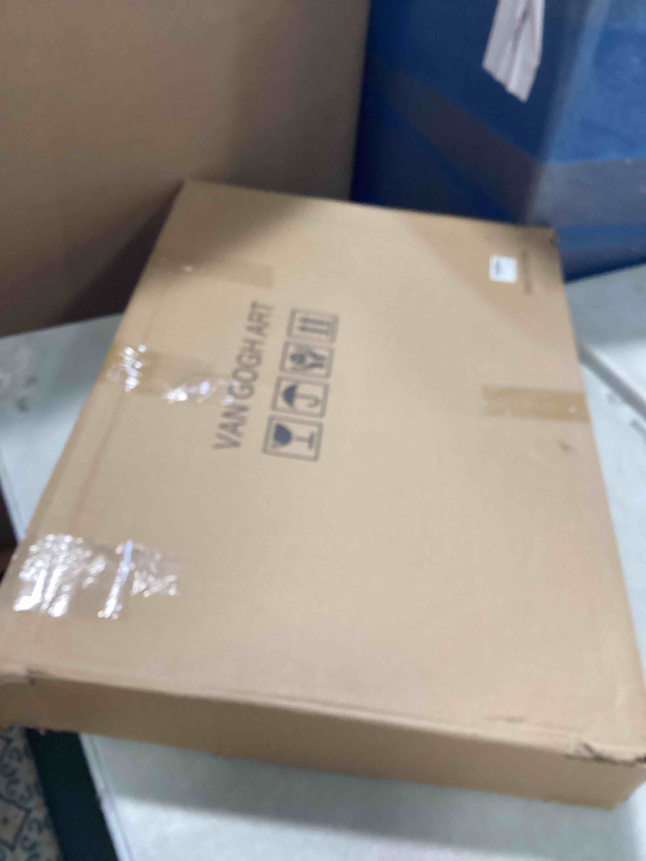 https://s3.amazonaws.com/lotting-images-prod/bidfta/PNK2339496_1741121724125.jpeg