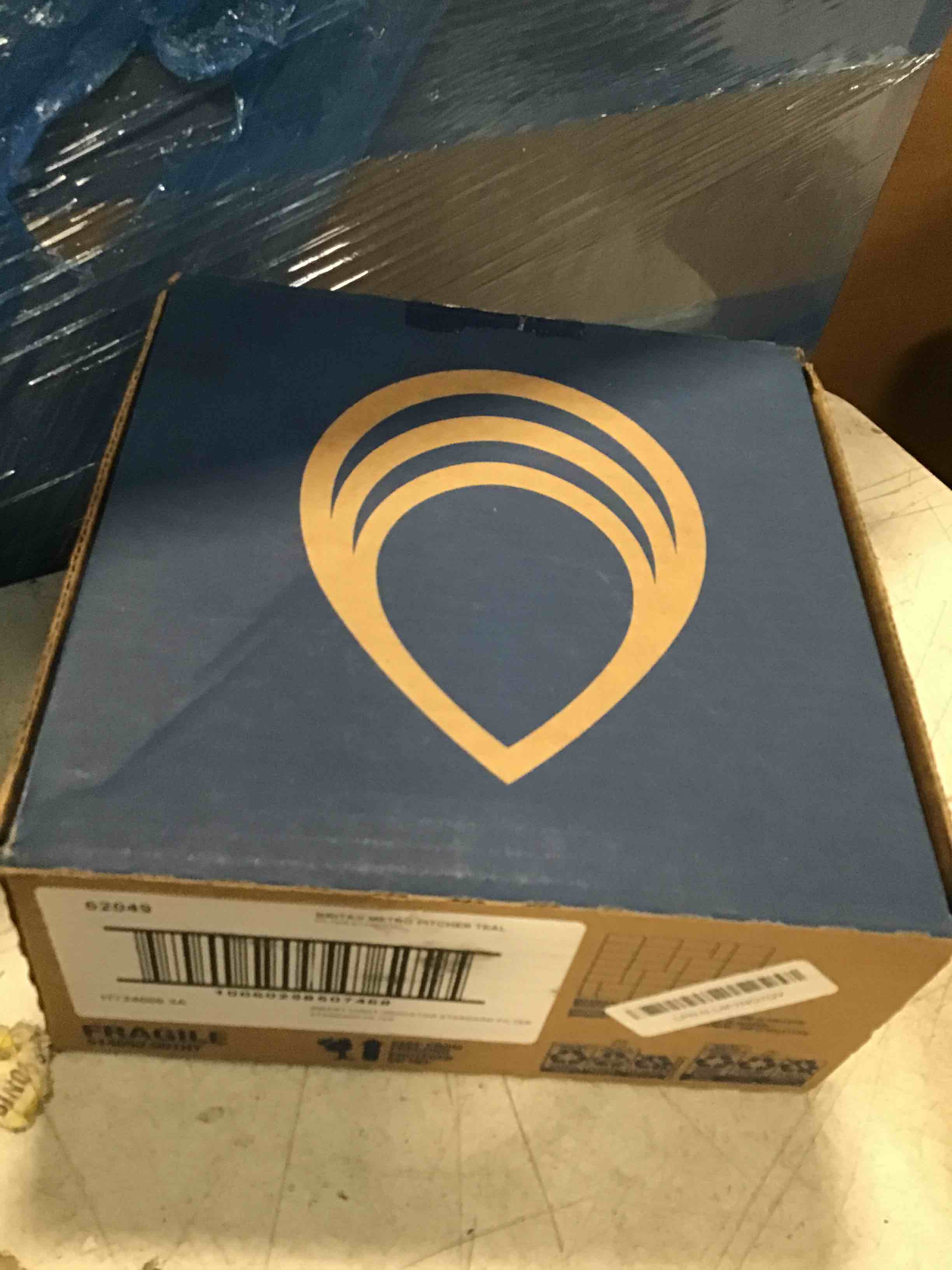 https://s3.amazonaws.com/lotting-images-prod/bidfta/PNK2340378_1741869429108.jpeg