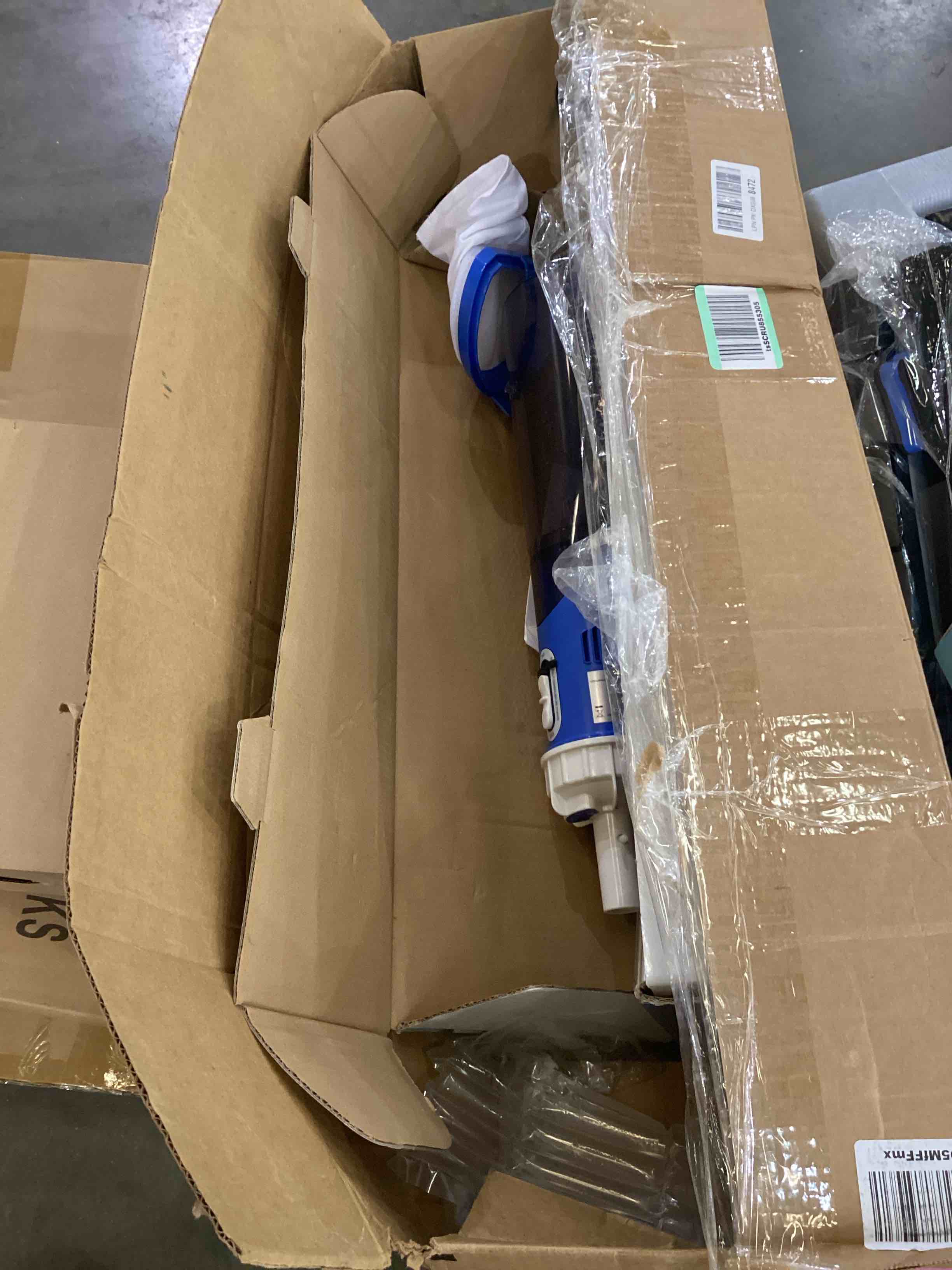 https://s3.amazonaws.com/lotting-images-prod/bidfta/PNK2344236_1755871456963.jpeg