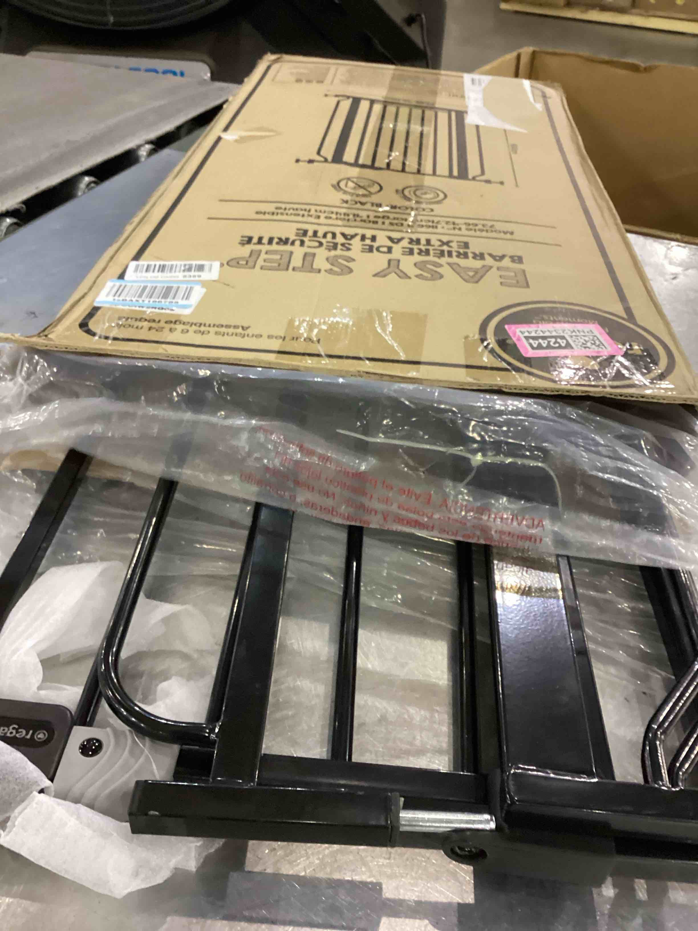 https://s3.amazonaws.com/lotting-images-prod/bidfta/PNK2344244_1753874083335.jpeg