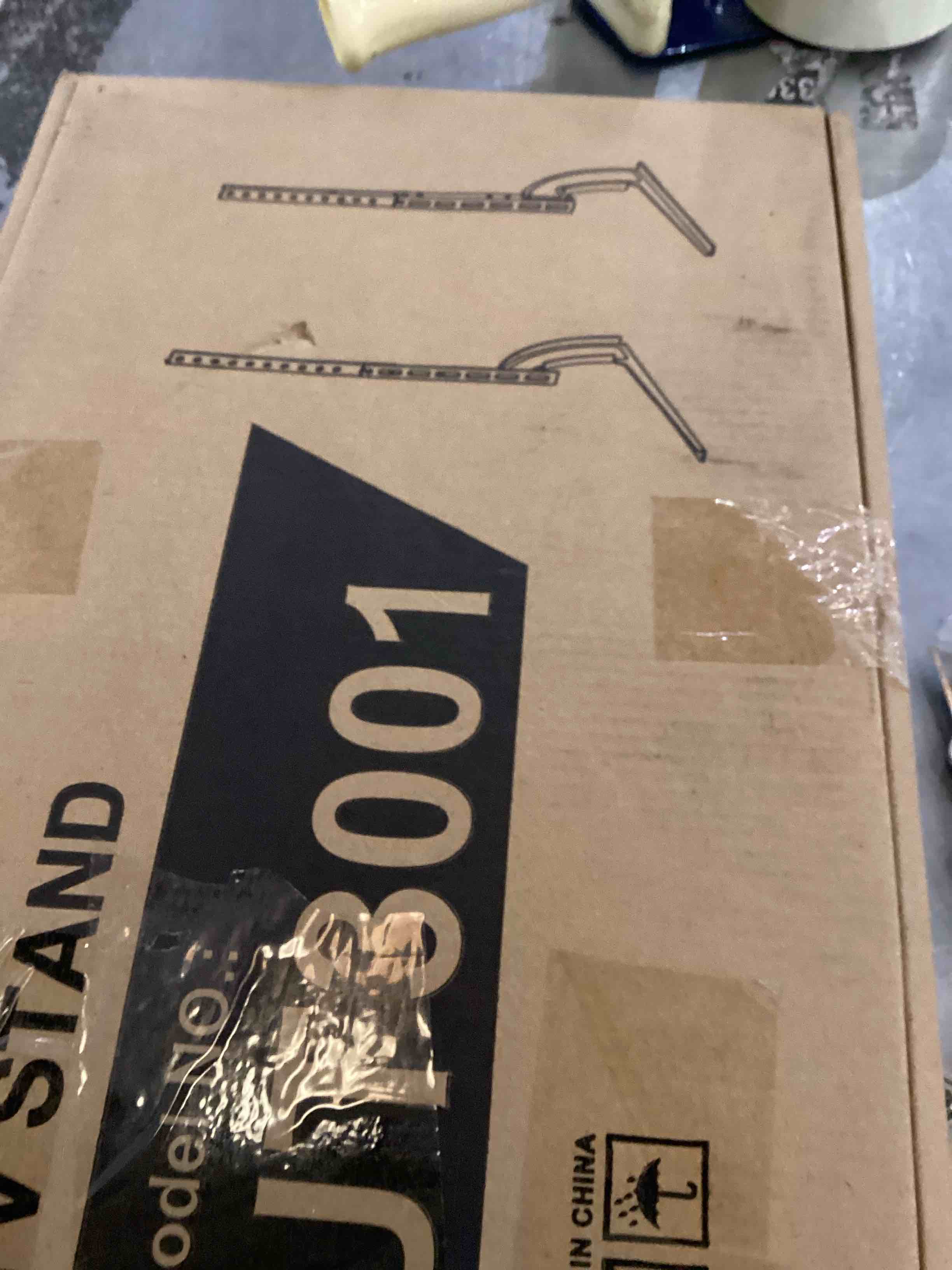 https://s3.amazonaws.com/lotting-images-prod/bidfta/PNK2345890_1753897386045.jpeg