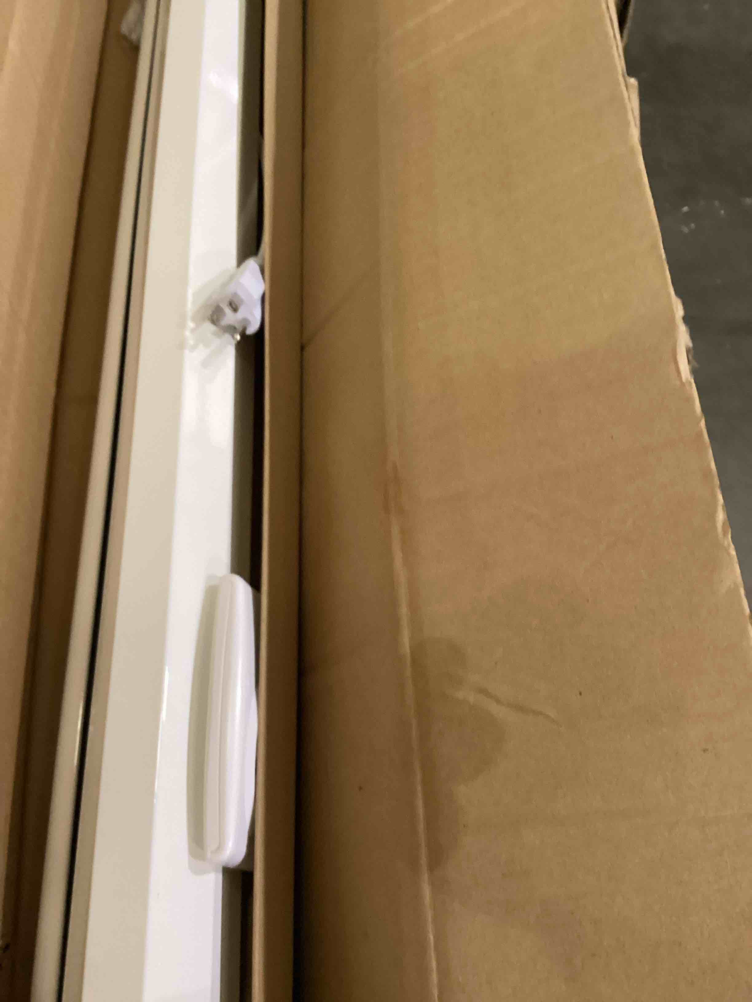 https://s3.amazonaws.com/lotting-images-prod/bidfta/PNK2346419_1753976319074.jpeg