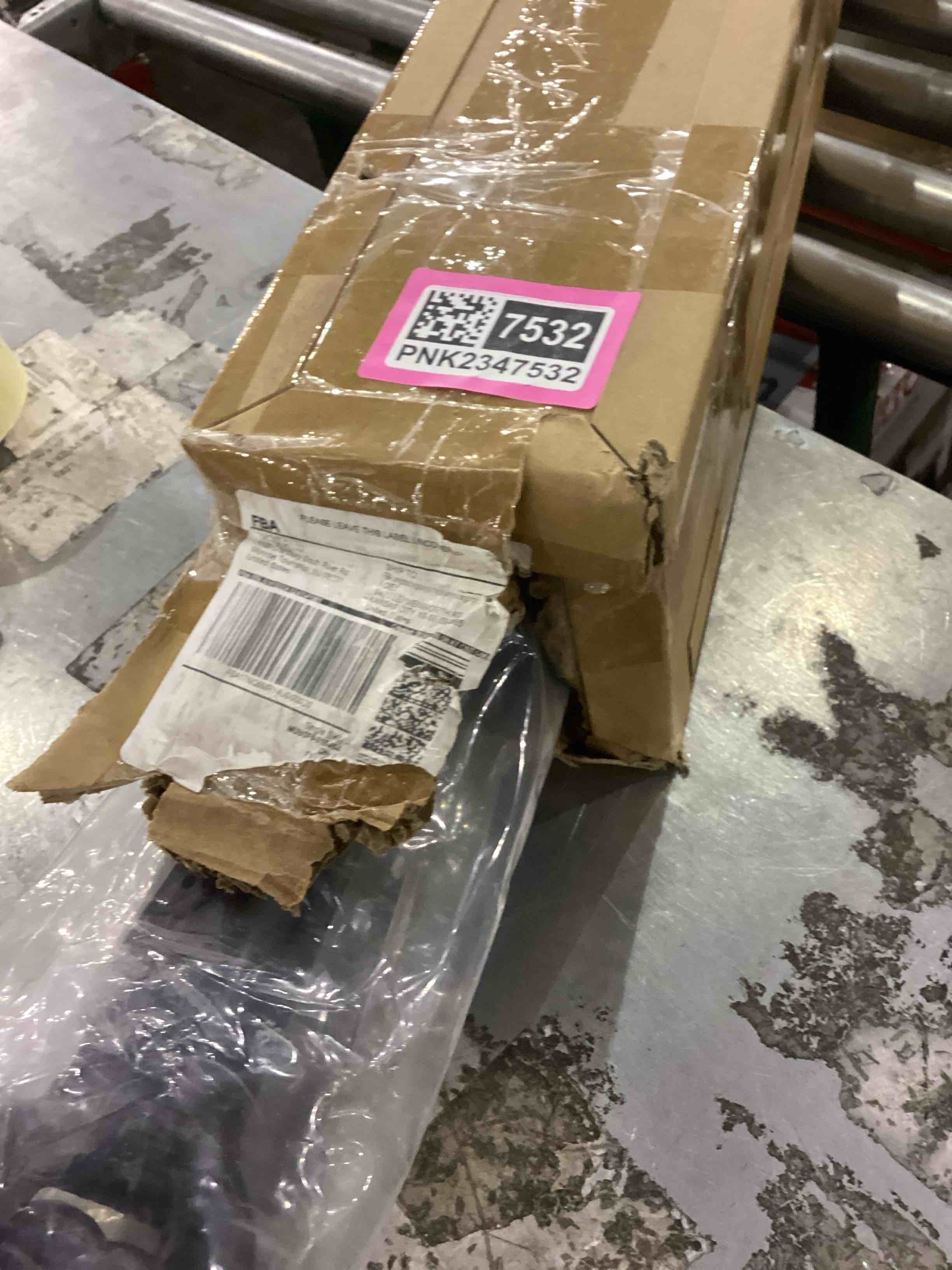 https://s3.amazonaws.com/lotting-images-prod/bidfta/PNK2347532_1753353454214.jpeg