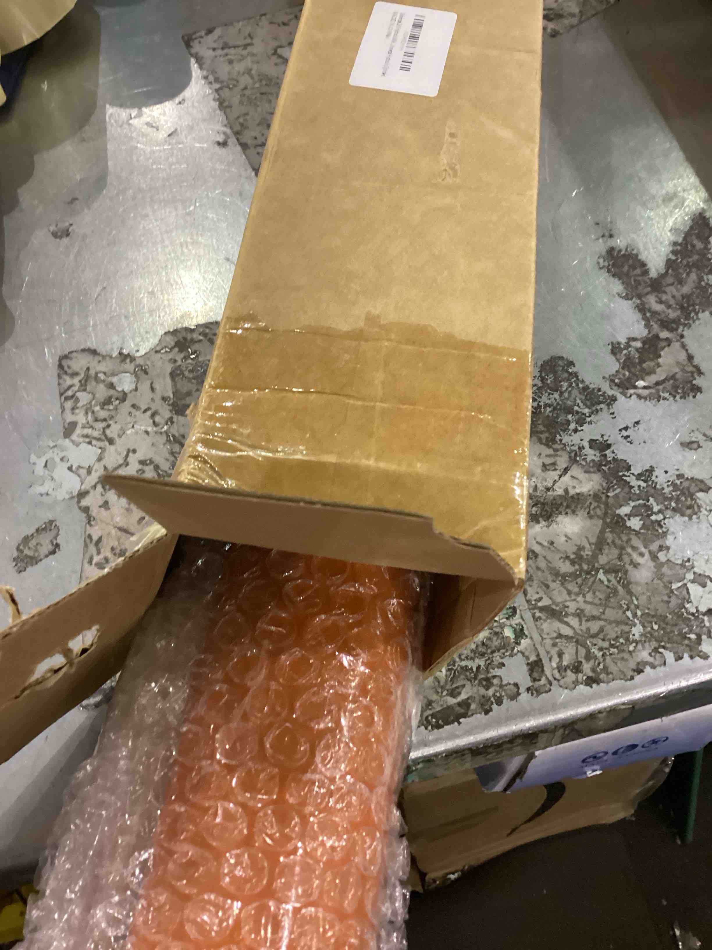 https://s3.amazonaws.com/lotting-images-prod/bidfta/PNK2347650_1753357983556.jpeg