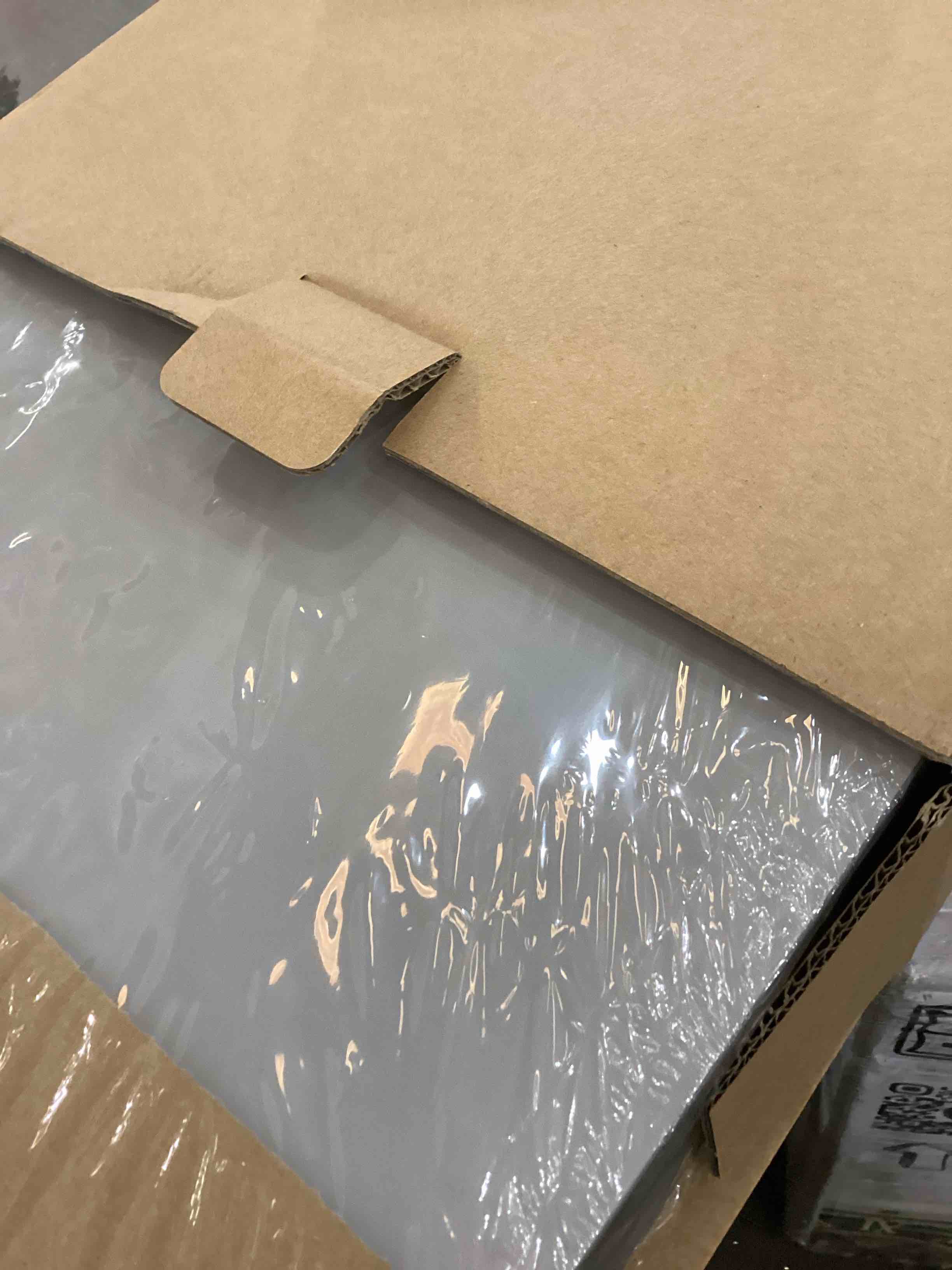 https://s3.amazonaws.com/lotting-images-prod/bidfta/PNK2348077_1753375515796.jpeg