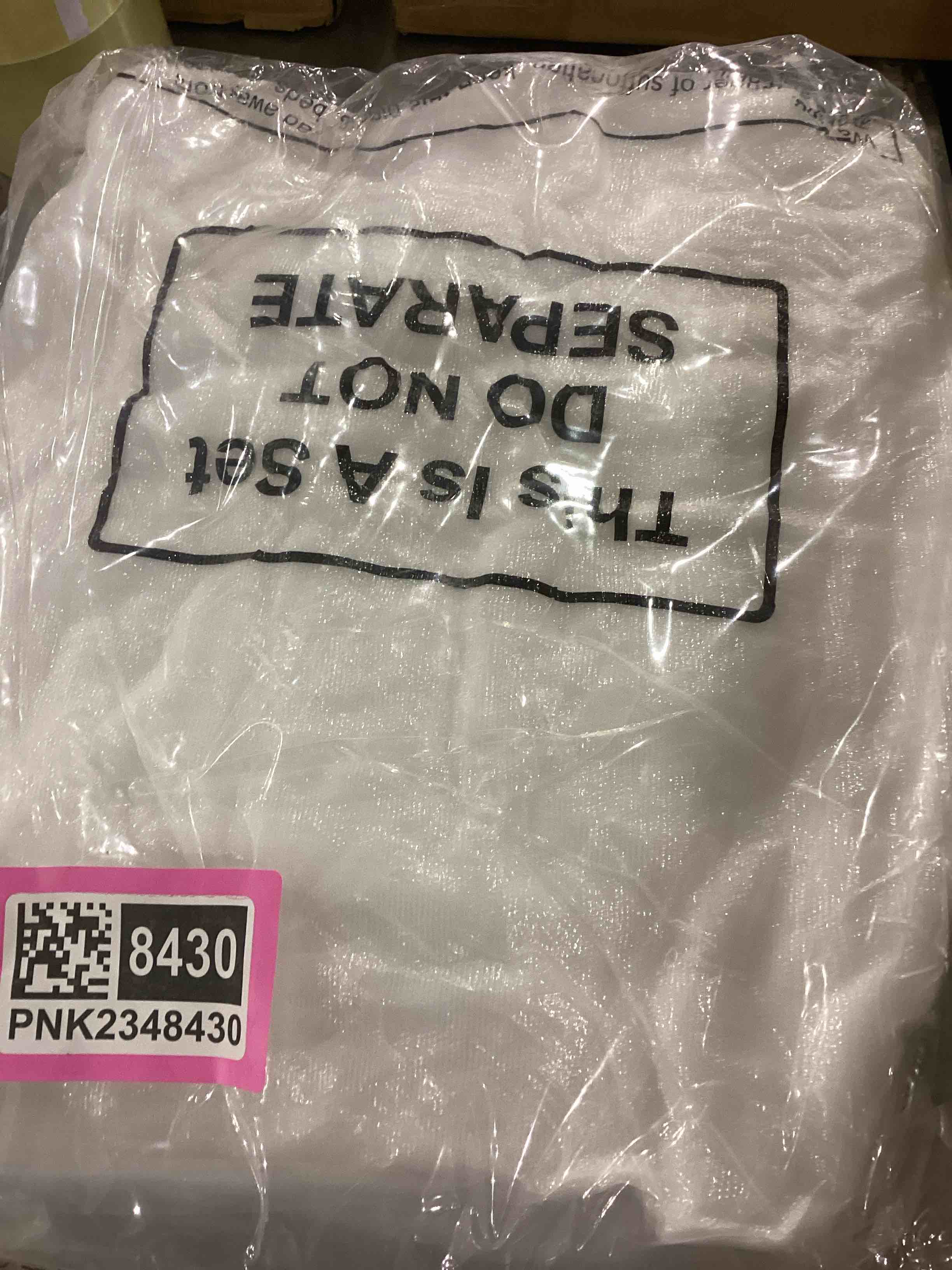 https://s3.amazonaws.com/lotting-images-prod/bidfta/PNK2348430_1753442951841.jpeg
