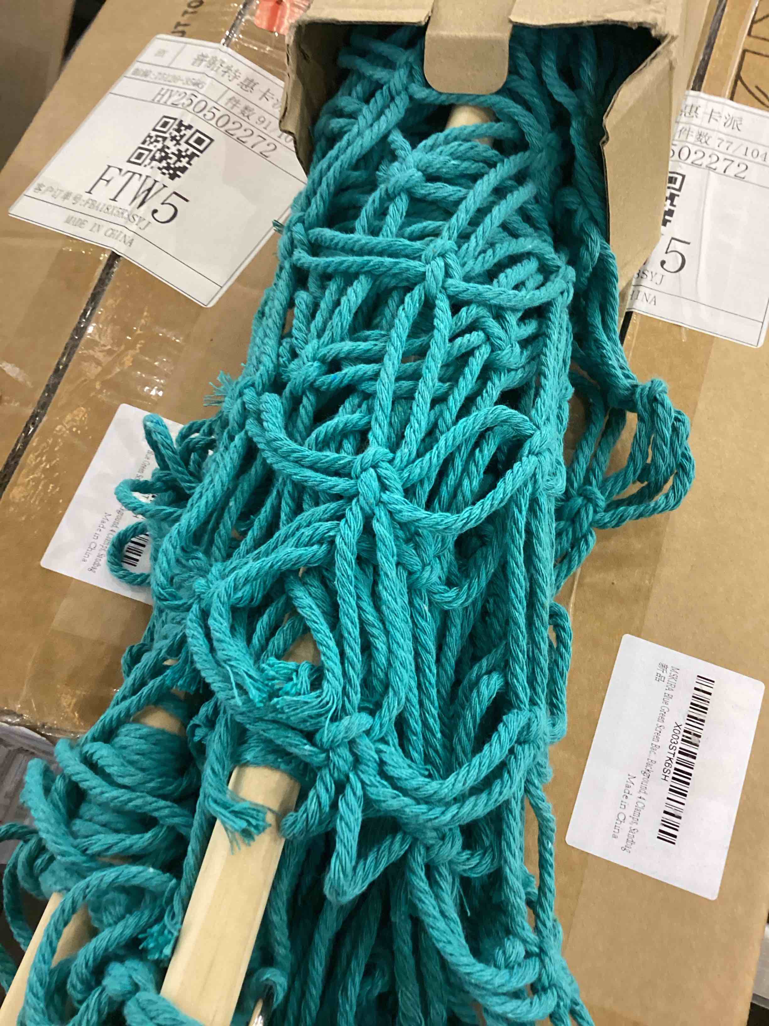https://s3.amazonaws.com/lotting-images-prod/bidfta/PNK2350108_1753970285491.jpeg