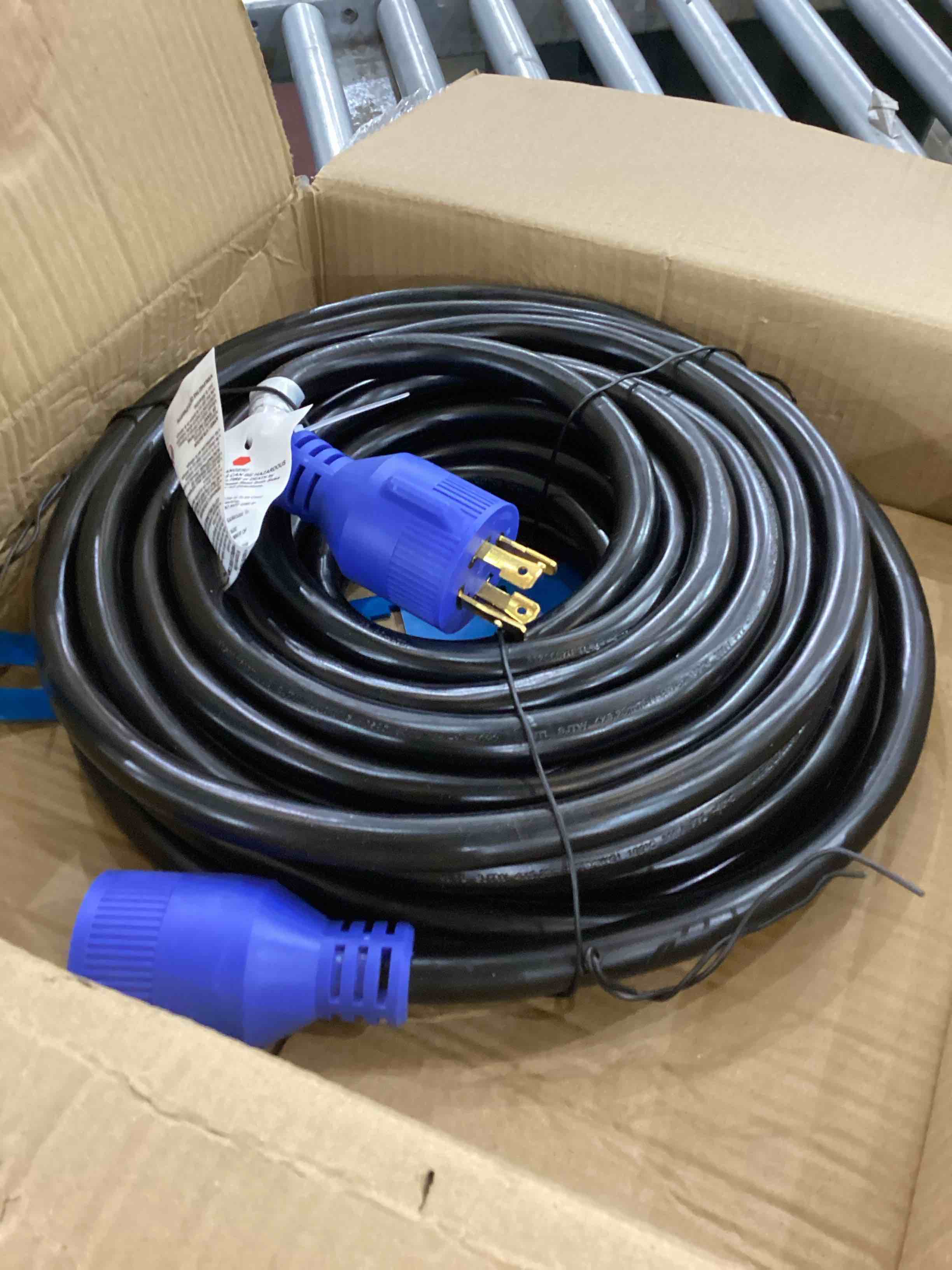 https://s3.amazonaws.com/lotting-images-prod/bidfta/PNK2350133_1753973178212.jpeg