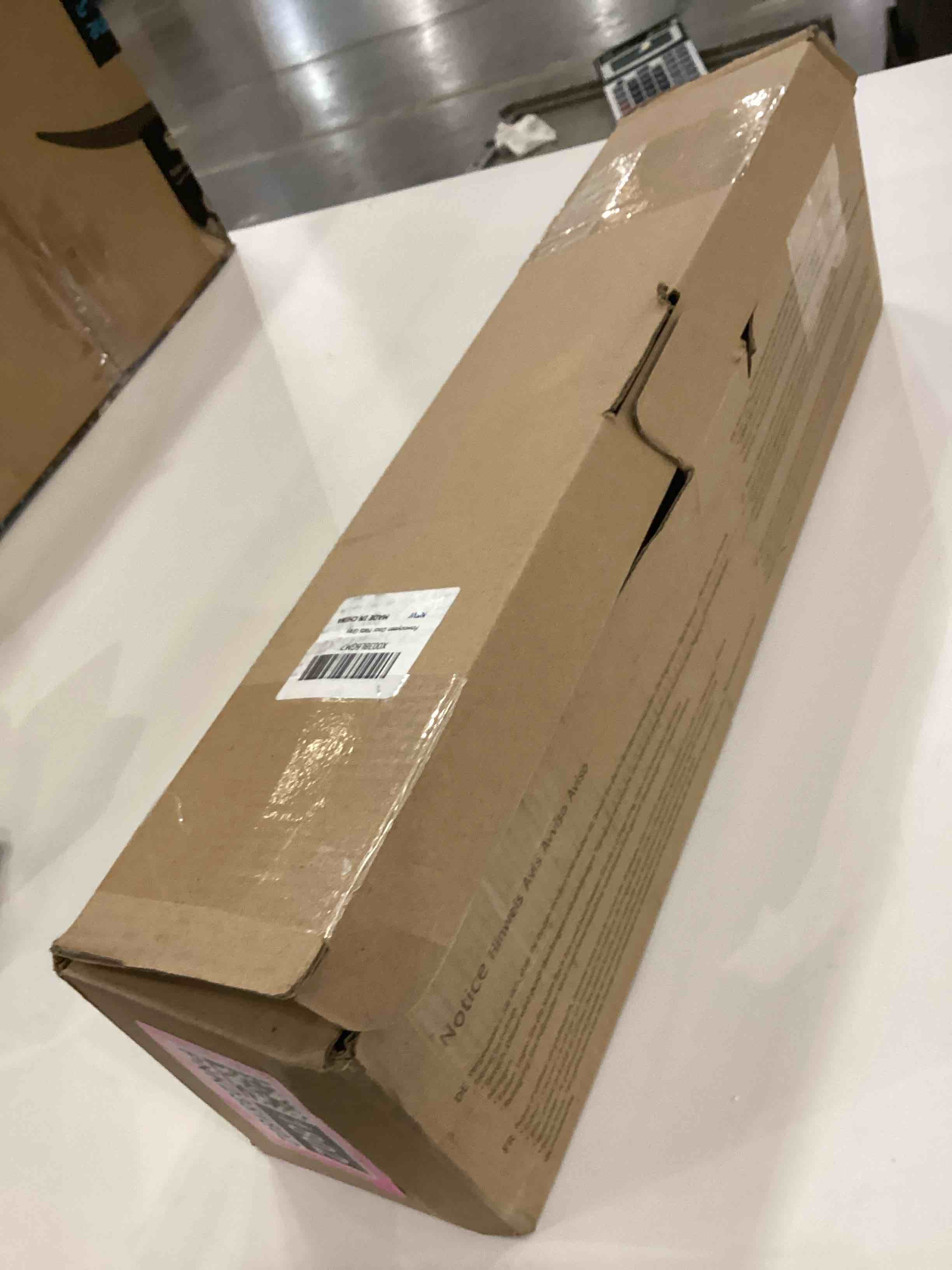 https://s3.amazonaws.com/lotting-images-prod/bidfta/PNK2351802_1754575863013.jpeg
