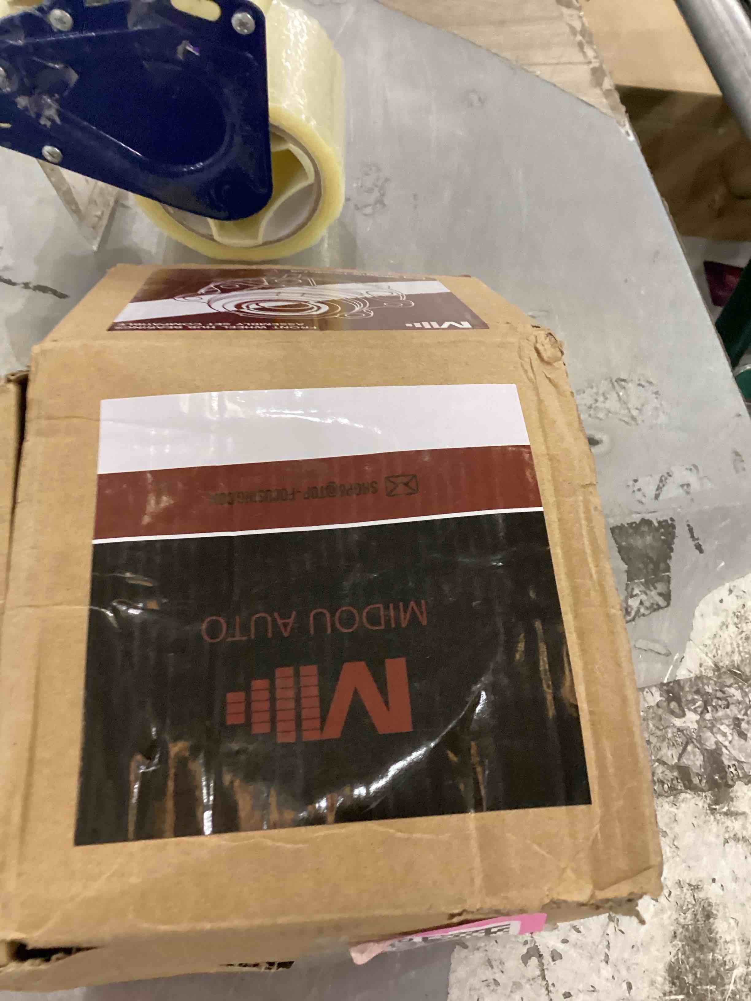 https://s3.amazonaws.com/lotting-images-prod/bidfta/PNK2356120_1753972754701.jpeg