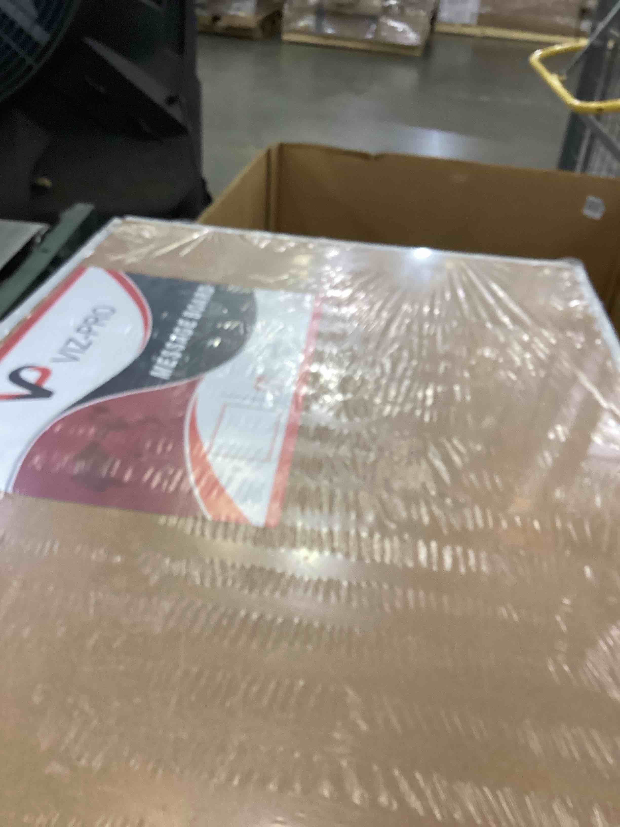 https://s3.amazonaws.com/lotting-images-prod/bidfta/PNK2356140_1753971566053.jpeg