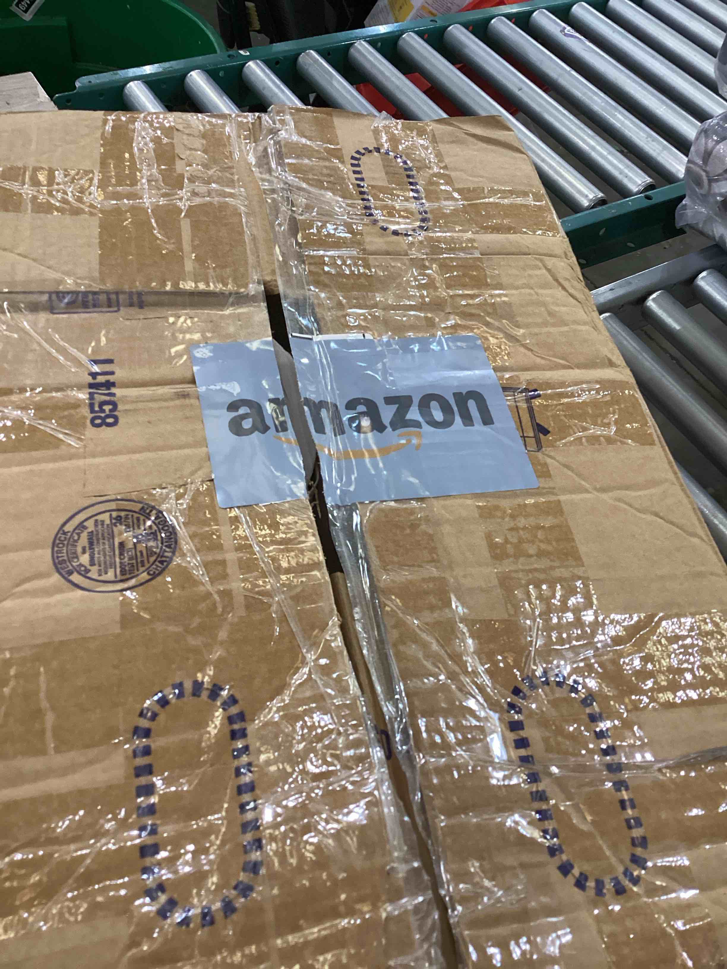 https://s3.amazonaws.com/lotting-images-prod/bidfta/PNK2356779_1754491635208.jpeg