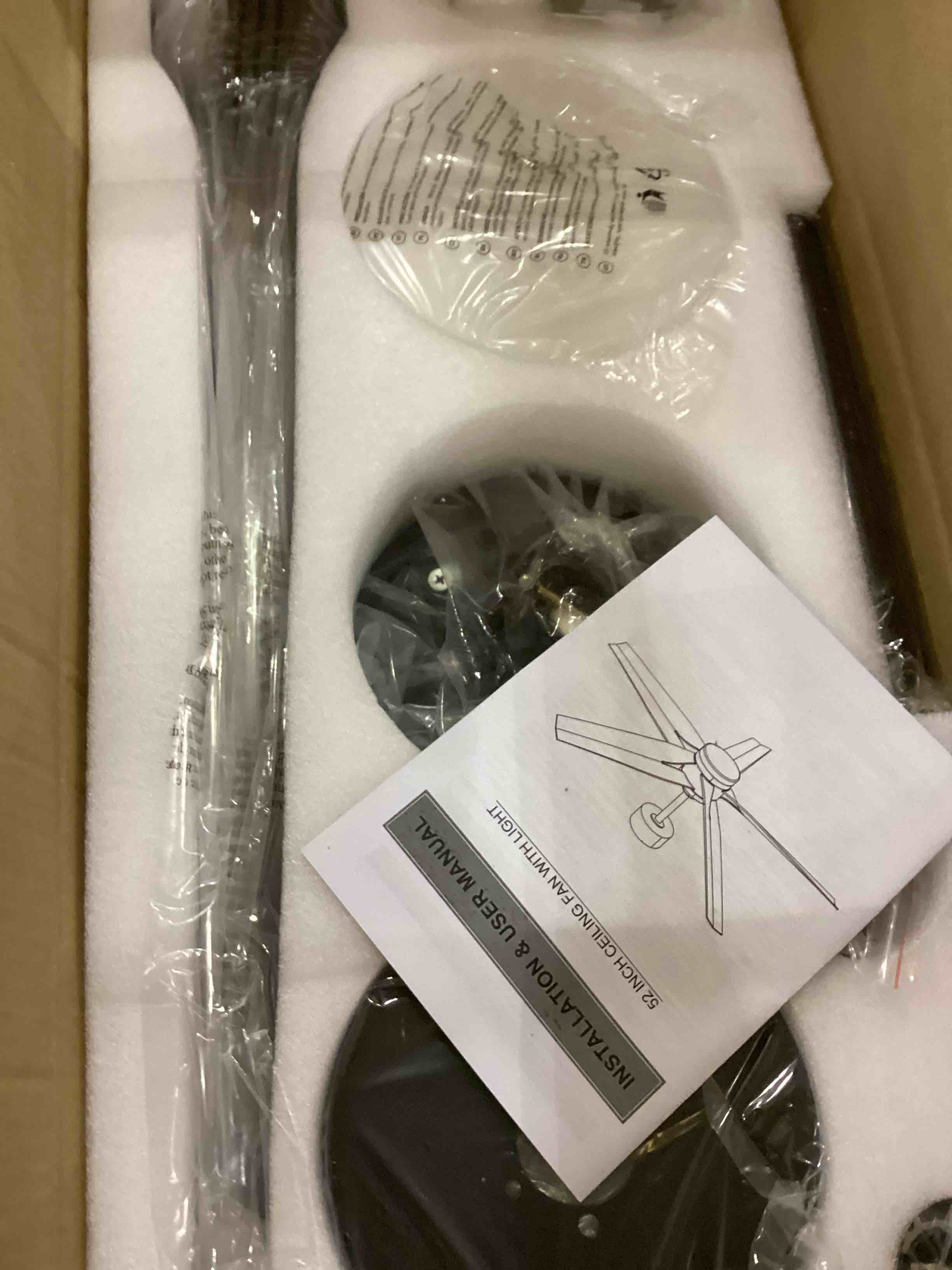 https://s3.amazonaws.com/lotting-images-prod/bidfta/PNK2363088_1754657669005.jpeg