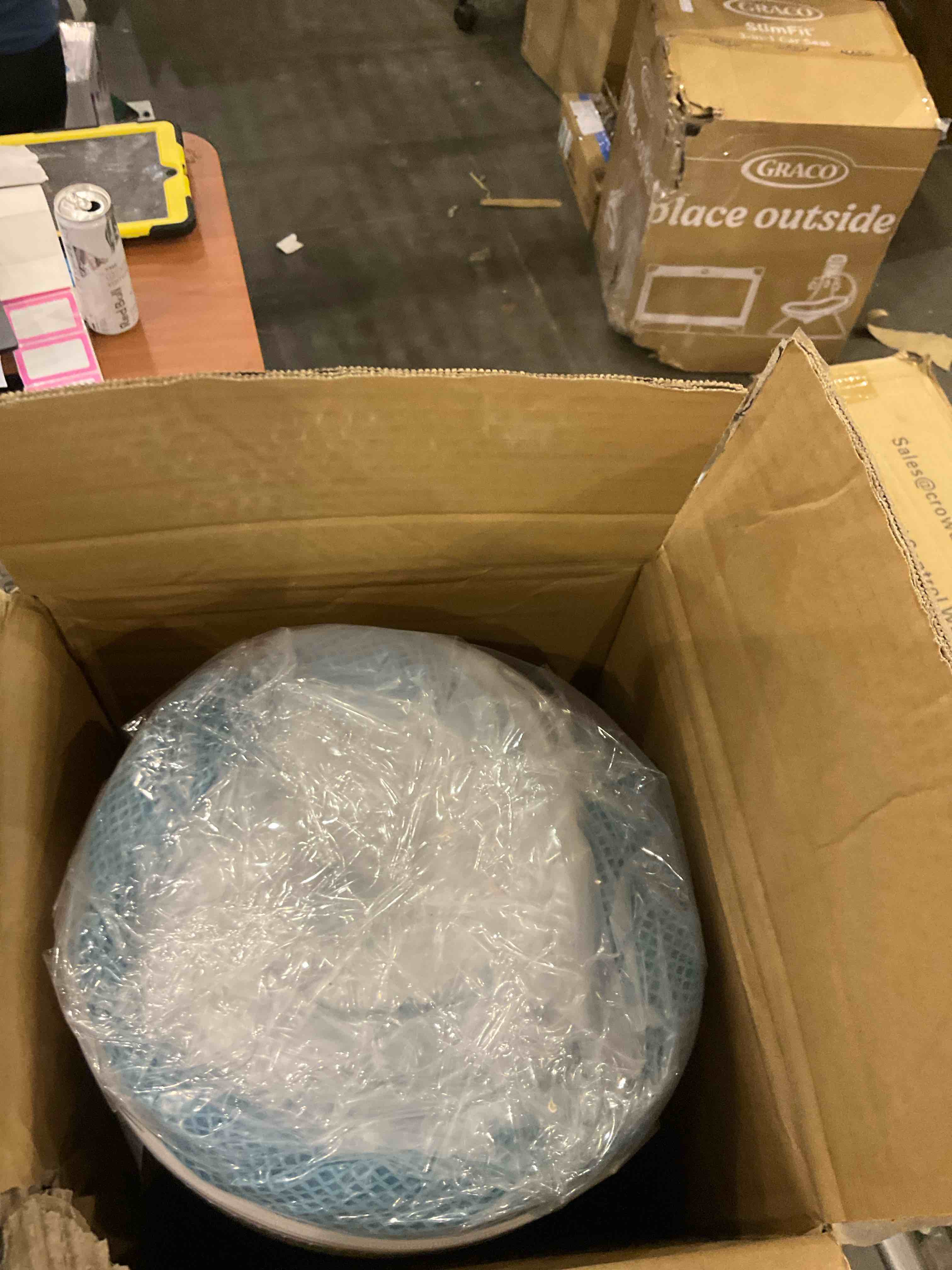https://s3.amazonaws.com/lotting-images-prod/bidfta/PNK2365161_1754570015556.jpeg