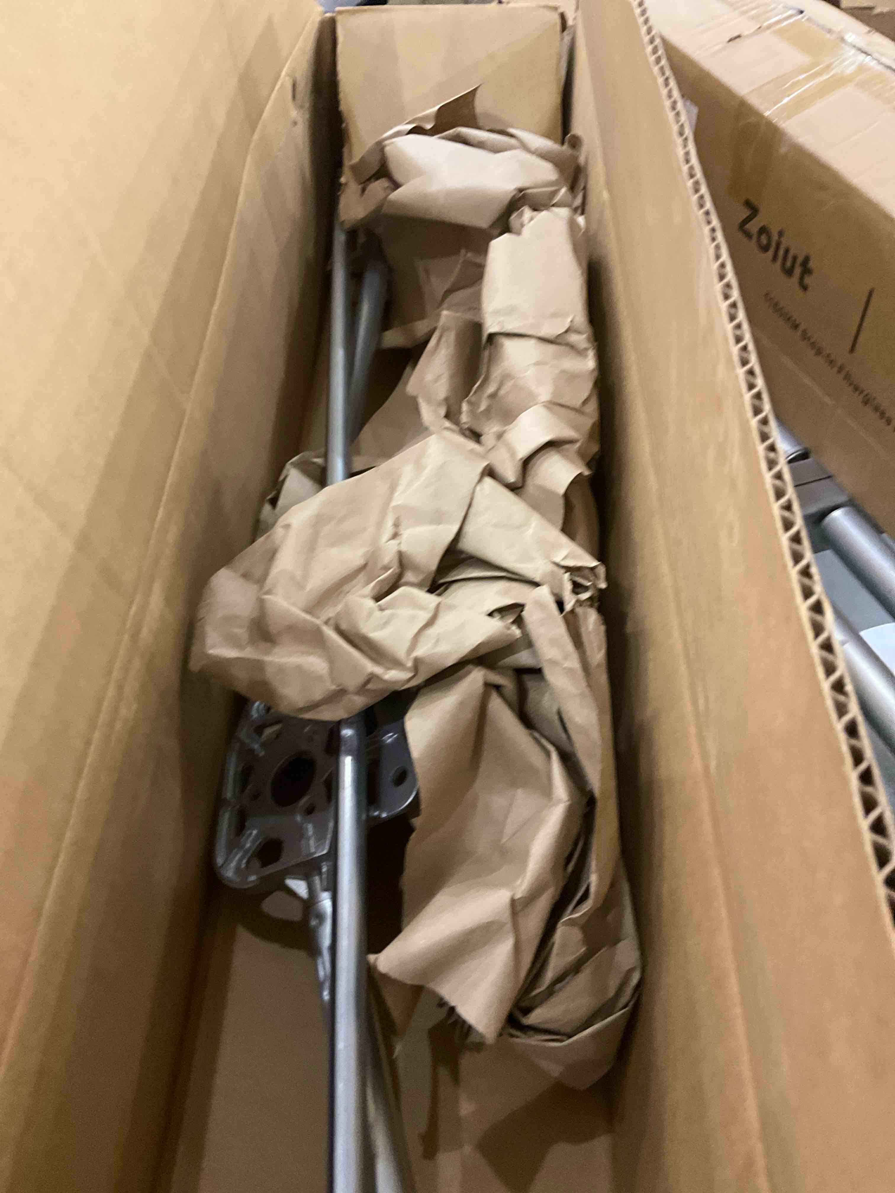 https://s3.amazonaws.com/lotting-images-prod/bidfta/PNK2365163_1754569874574.jpeg