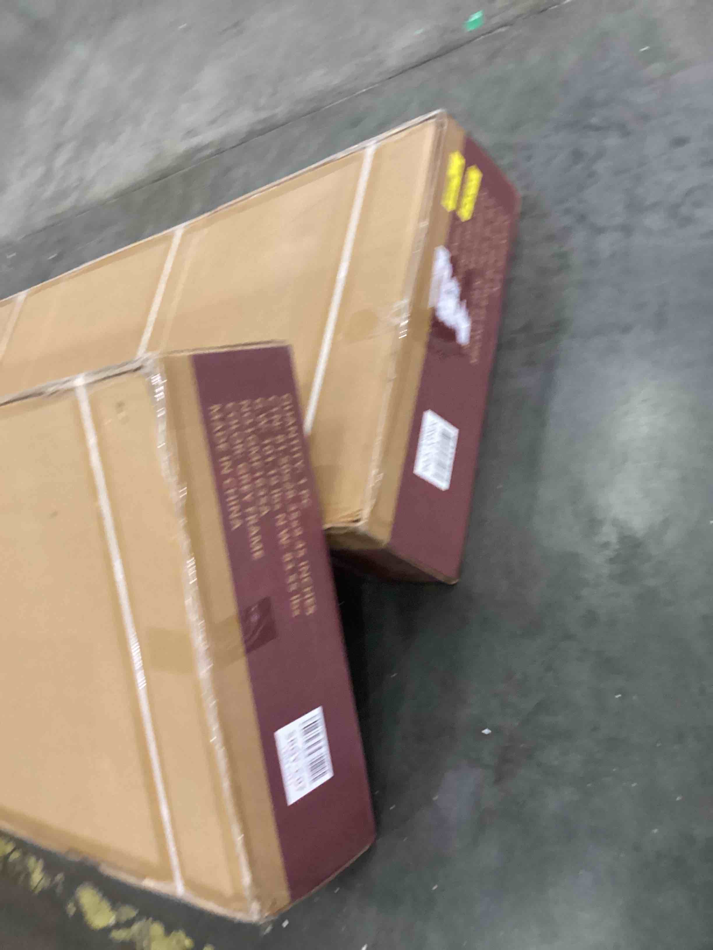 https://s3.amazonaws.com/lotting-images-prod/bidfta/PNK2368361_1754057548216.jpeg