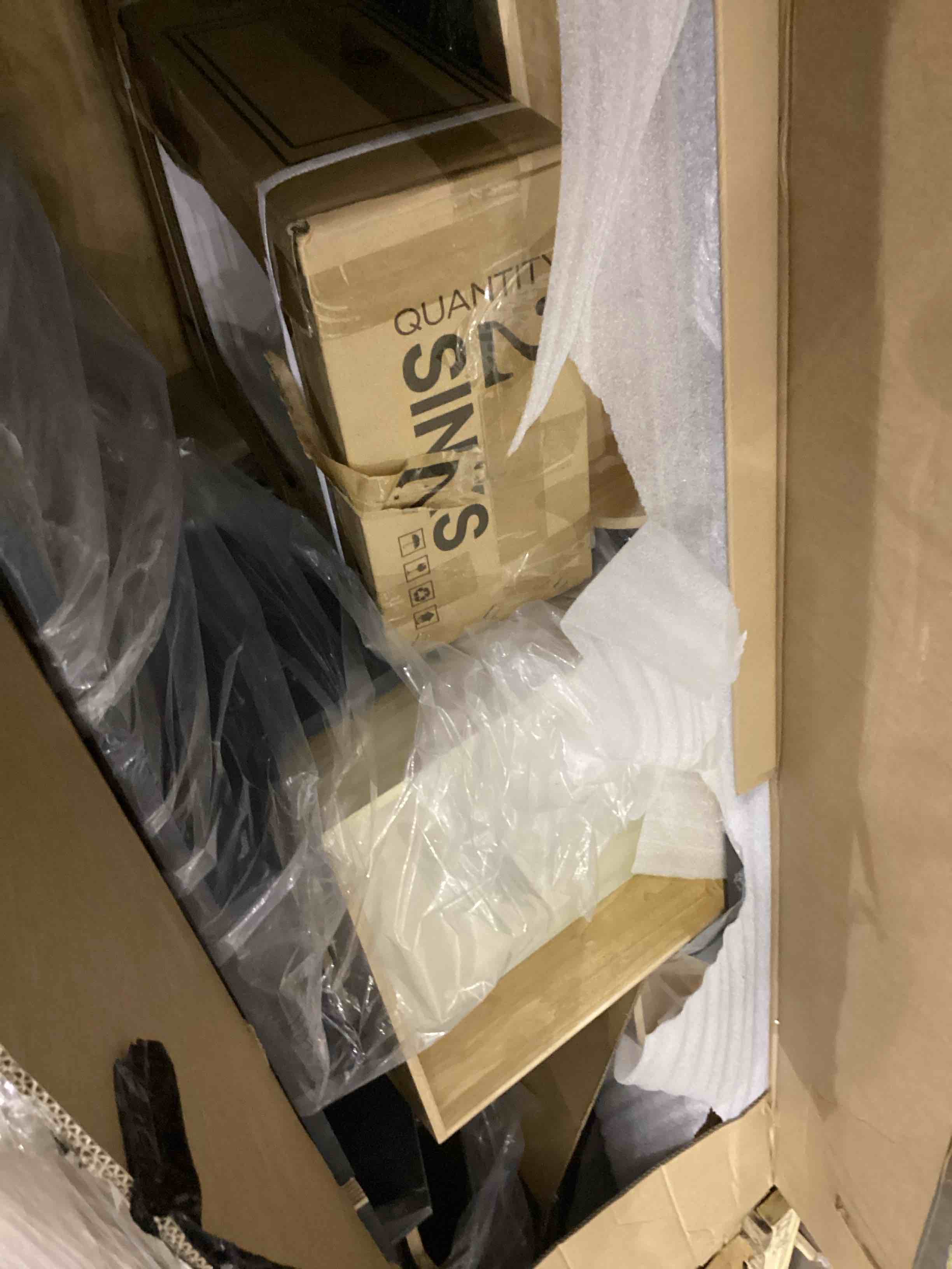 https://s3.amazonaws.com/lotting-images-prod/bidfta/PNK2368399_1754047993210.jpeg