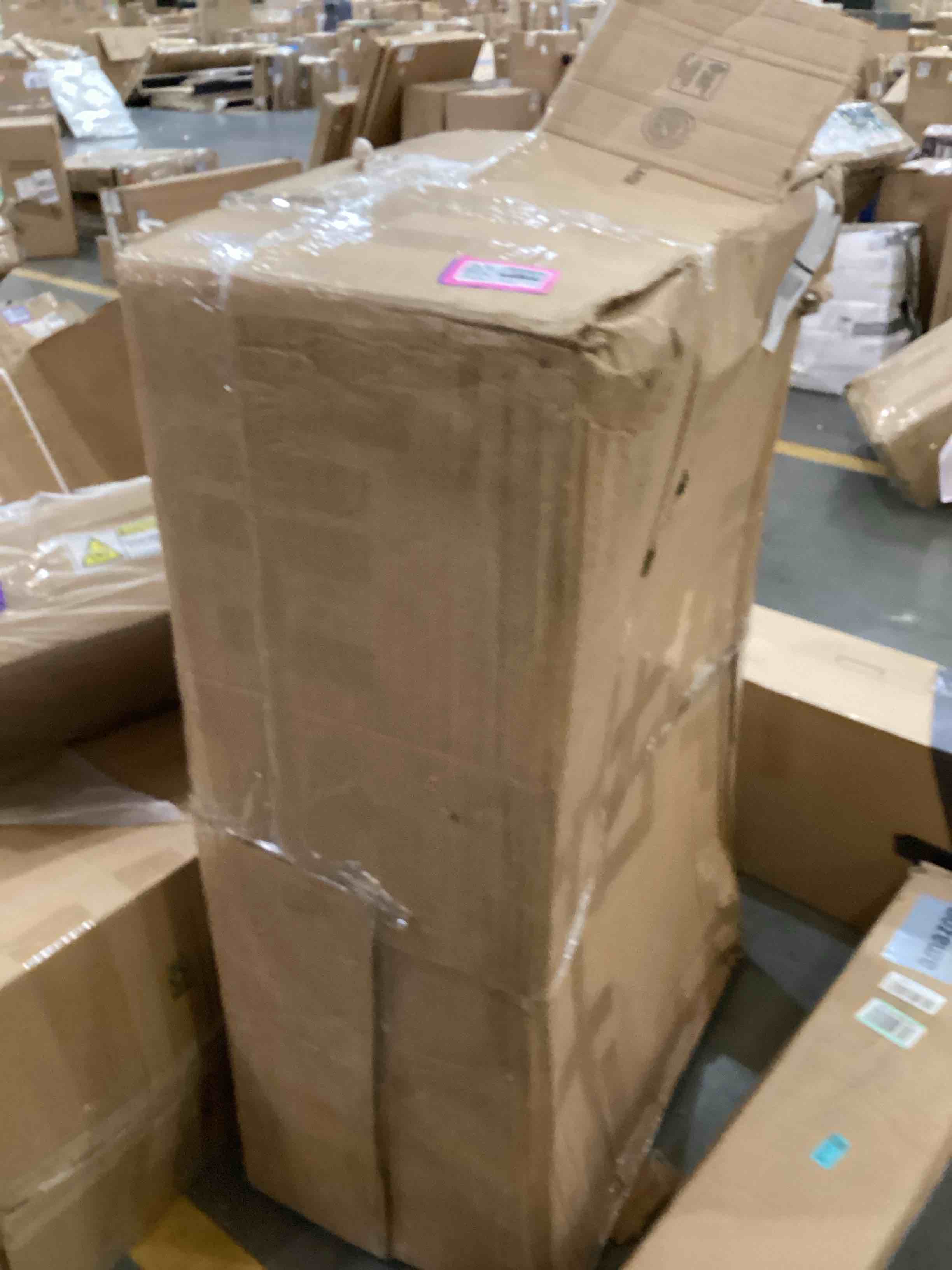 https://s3.amazonaws.com/lotting-images-prod/bidfta/PNK2368715_1754080928830.jpeg