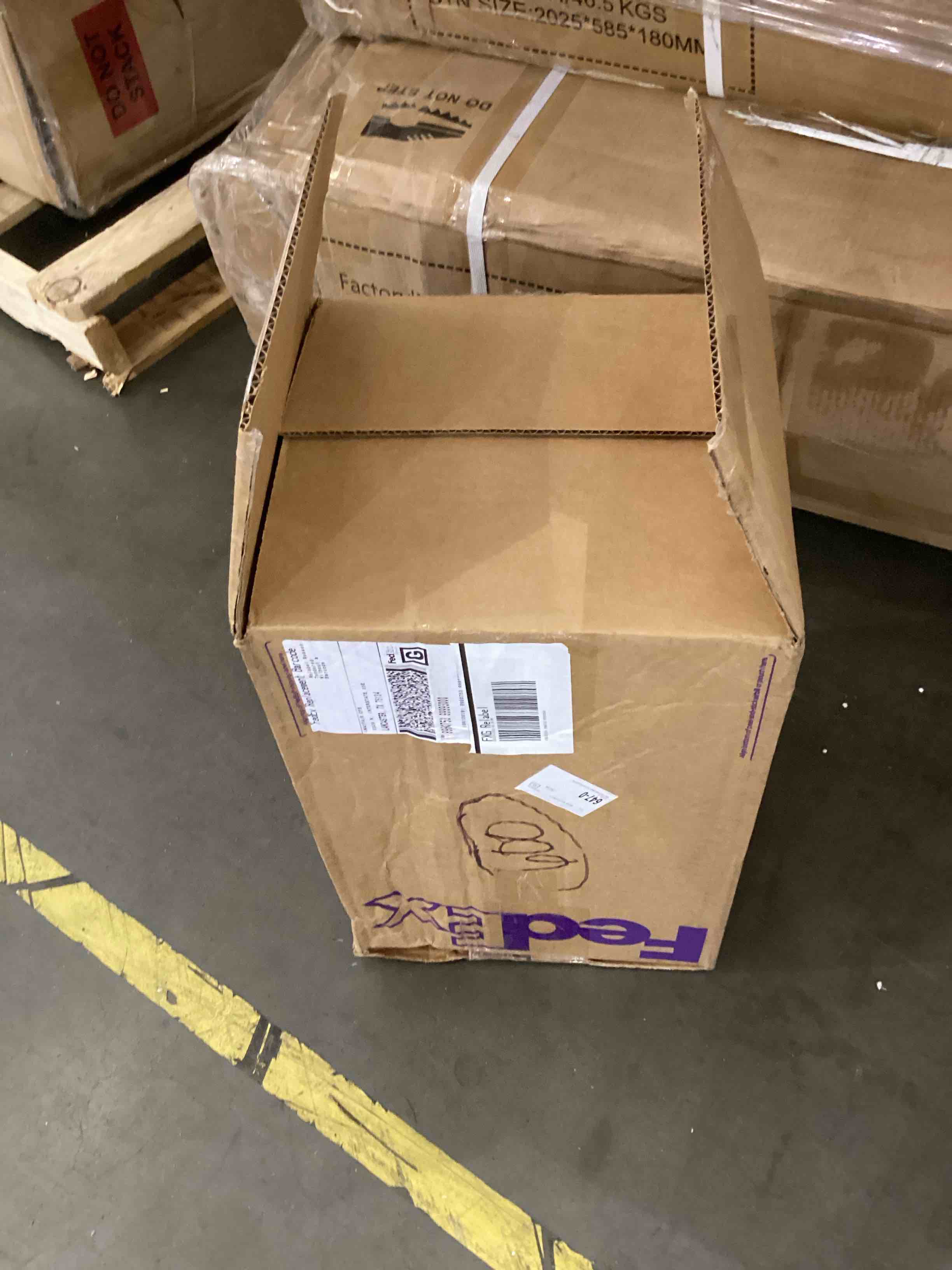 https://s3.amazonaws.com/lotting-images-prod/bidfta/PNK2368743_1754074270787.jpeg