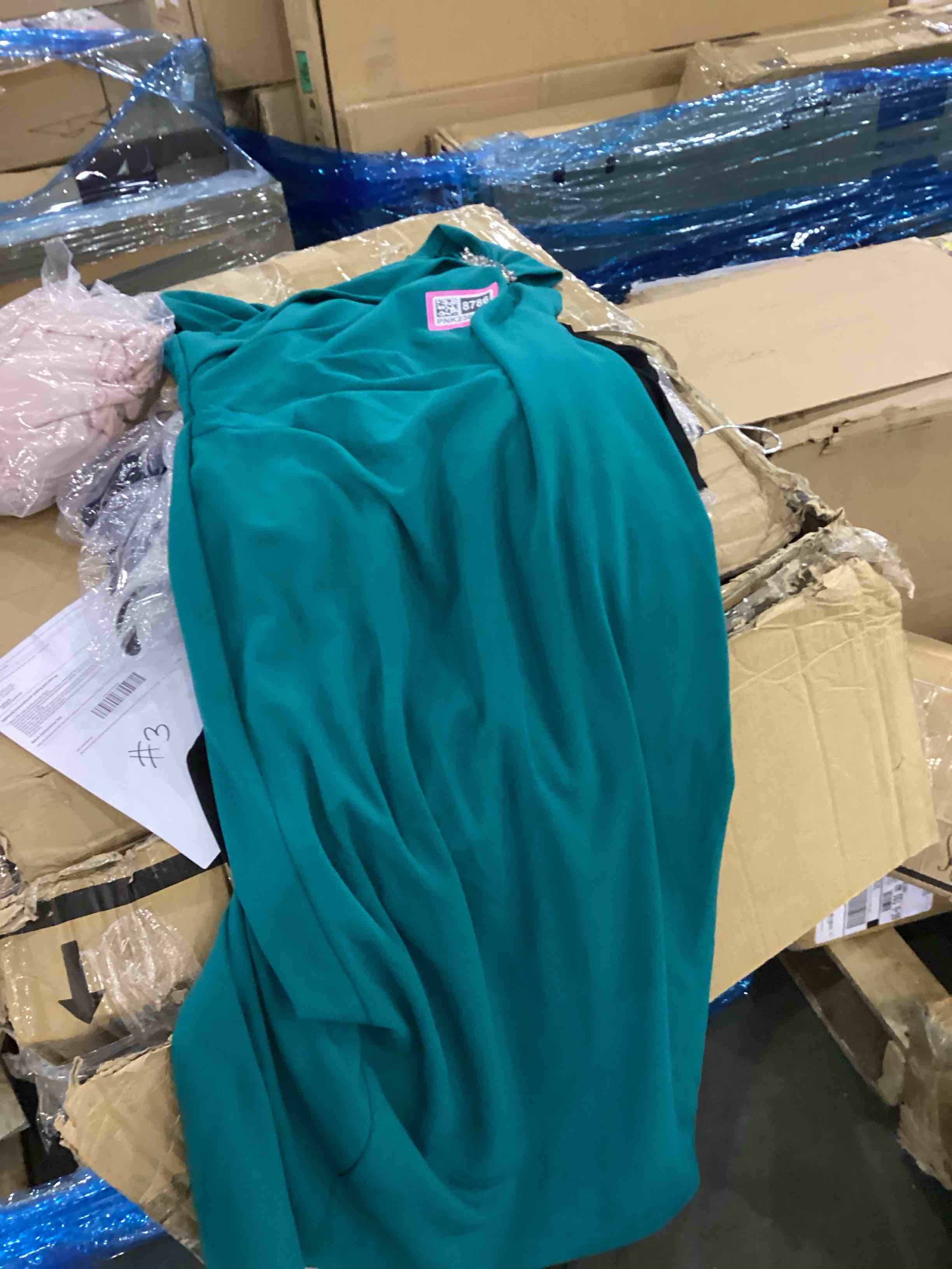green dress