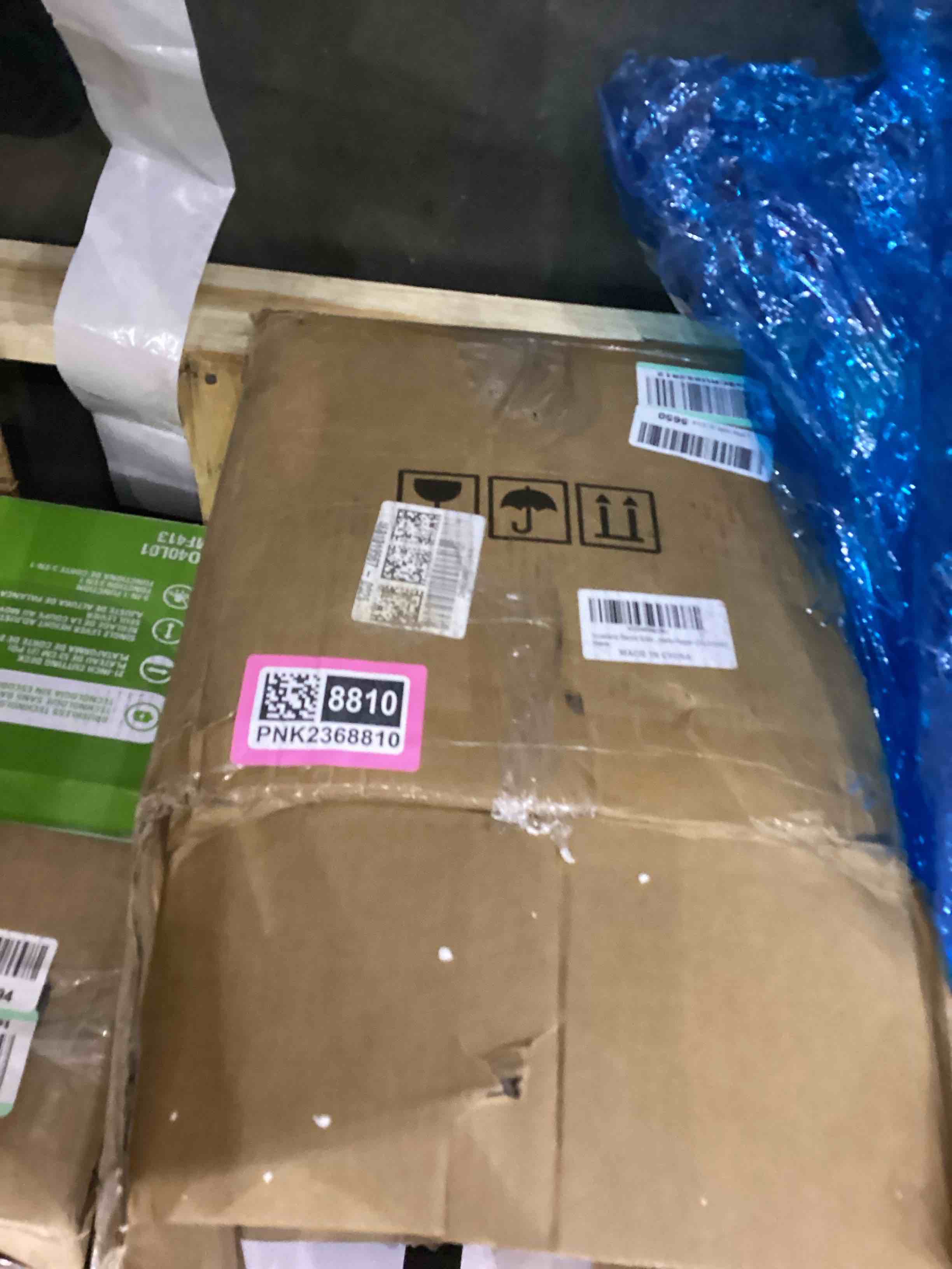 https://s3.amazonaws.com/lotting-images-prod/bidfta/PNK2368810_1754309158438.jpeg
