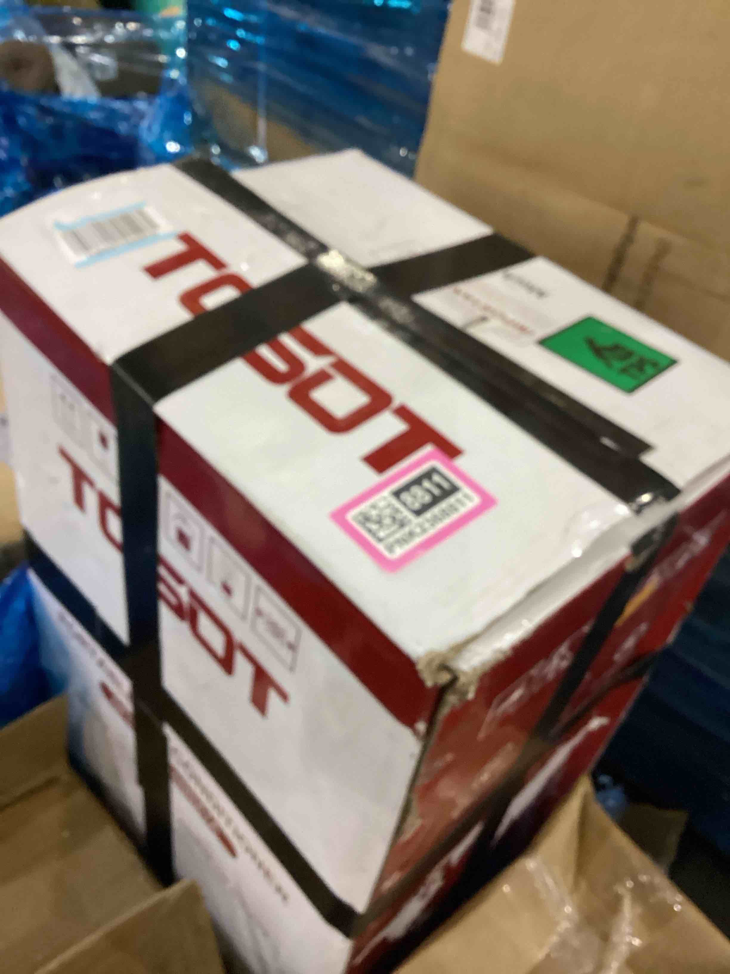 https://s3.amazonaws.com/lotting-images-prod/bidfta/PNK2368811_1754309189659.jpeg