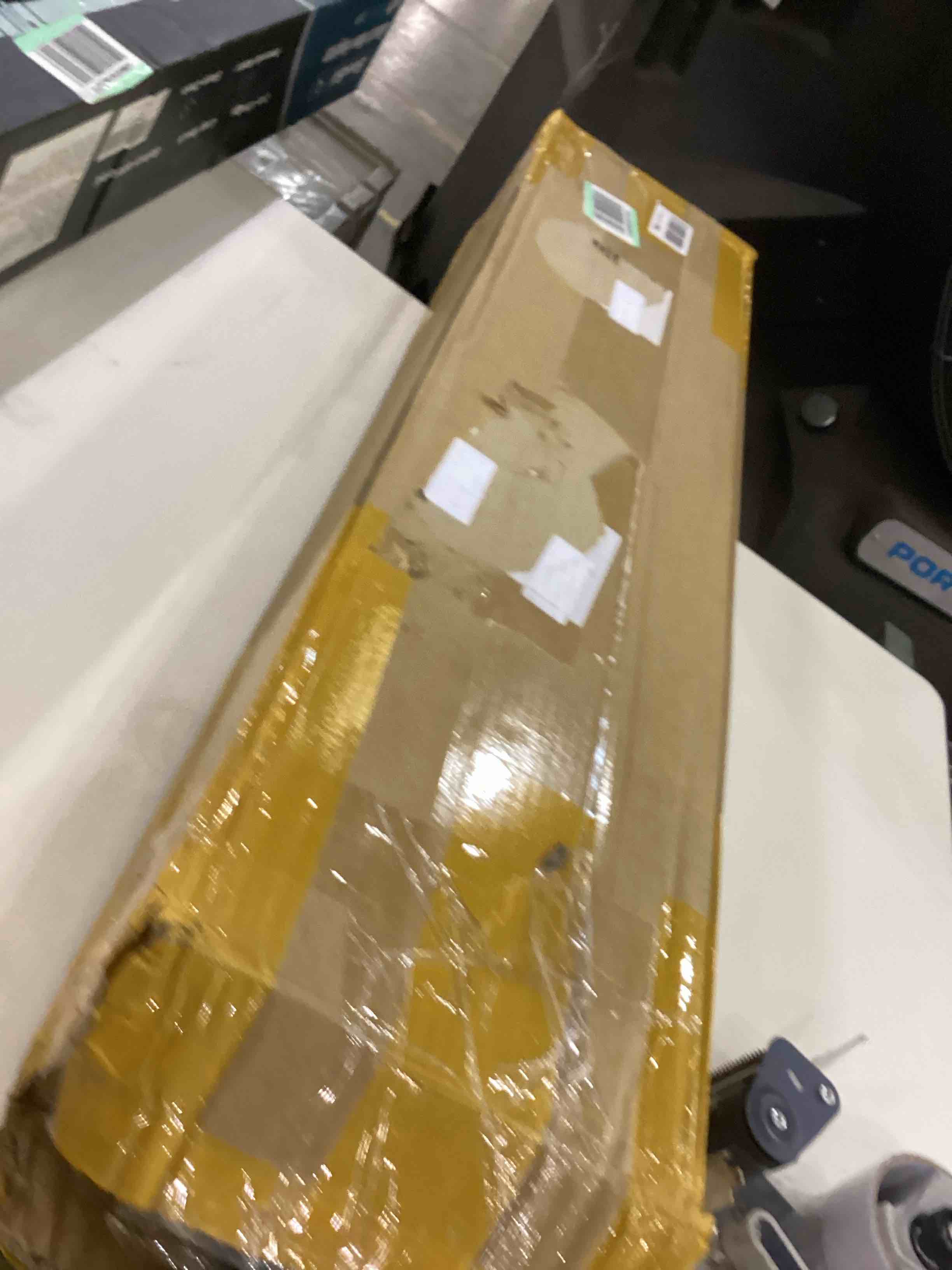 https://s3.amazonaws.com/lotting-images-prod/bidfta/PNK2369258_1754568241535.jpeg