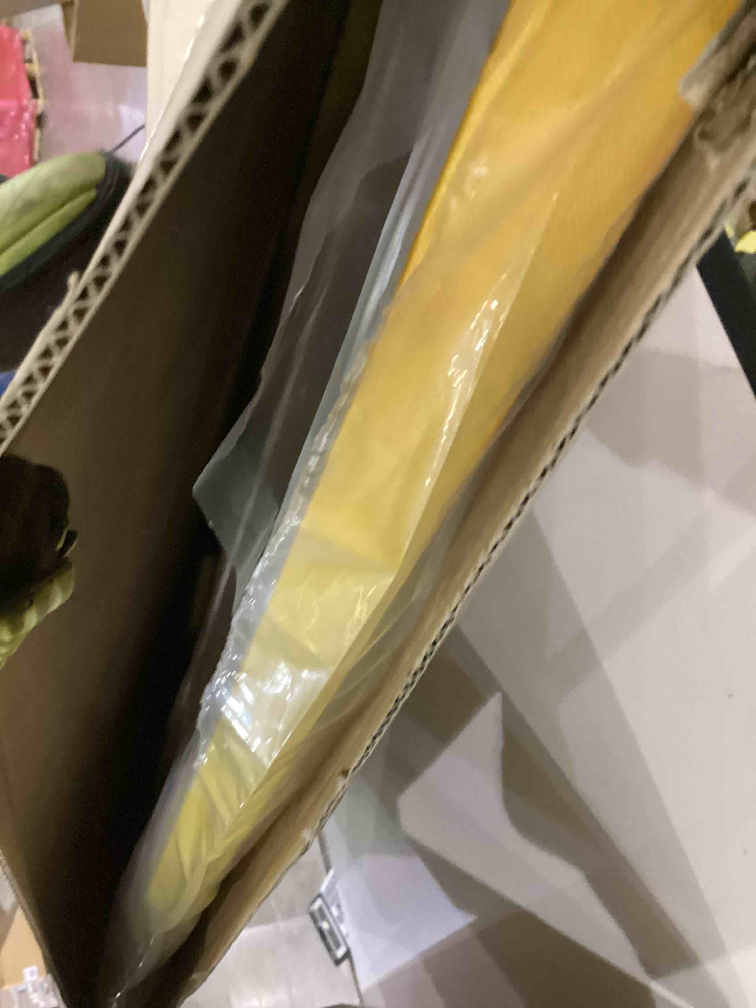 https://s3.amazonaws.com/lotting-images-prod/bidfta/PNK2369602_1754589343494.jpeg
