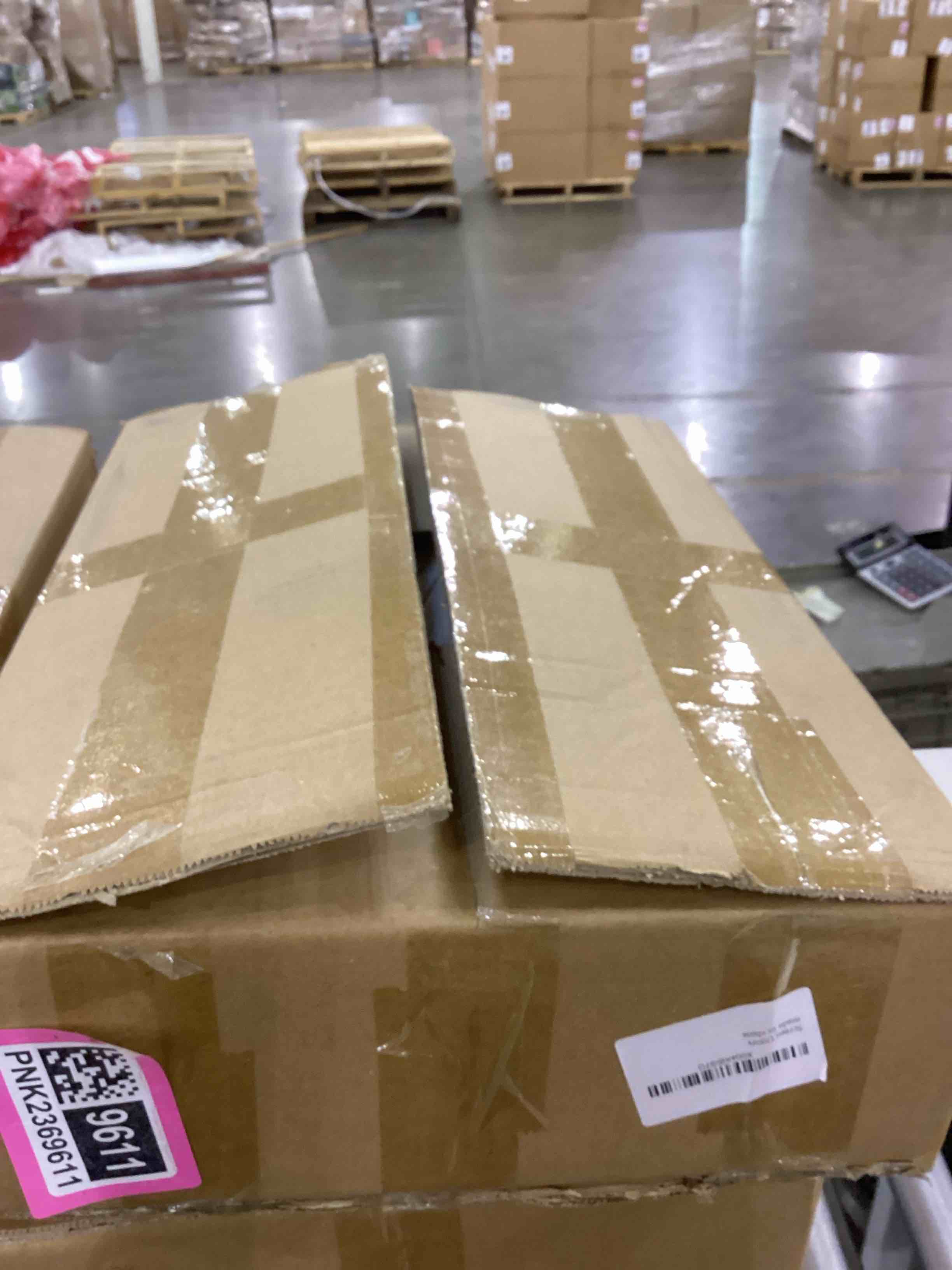 https://s3.amazonaws.com/lotting-images-prod/bidfta/PNK2369611_1754592048604.jpeg
