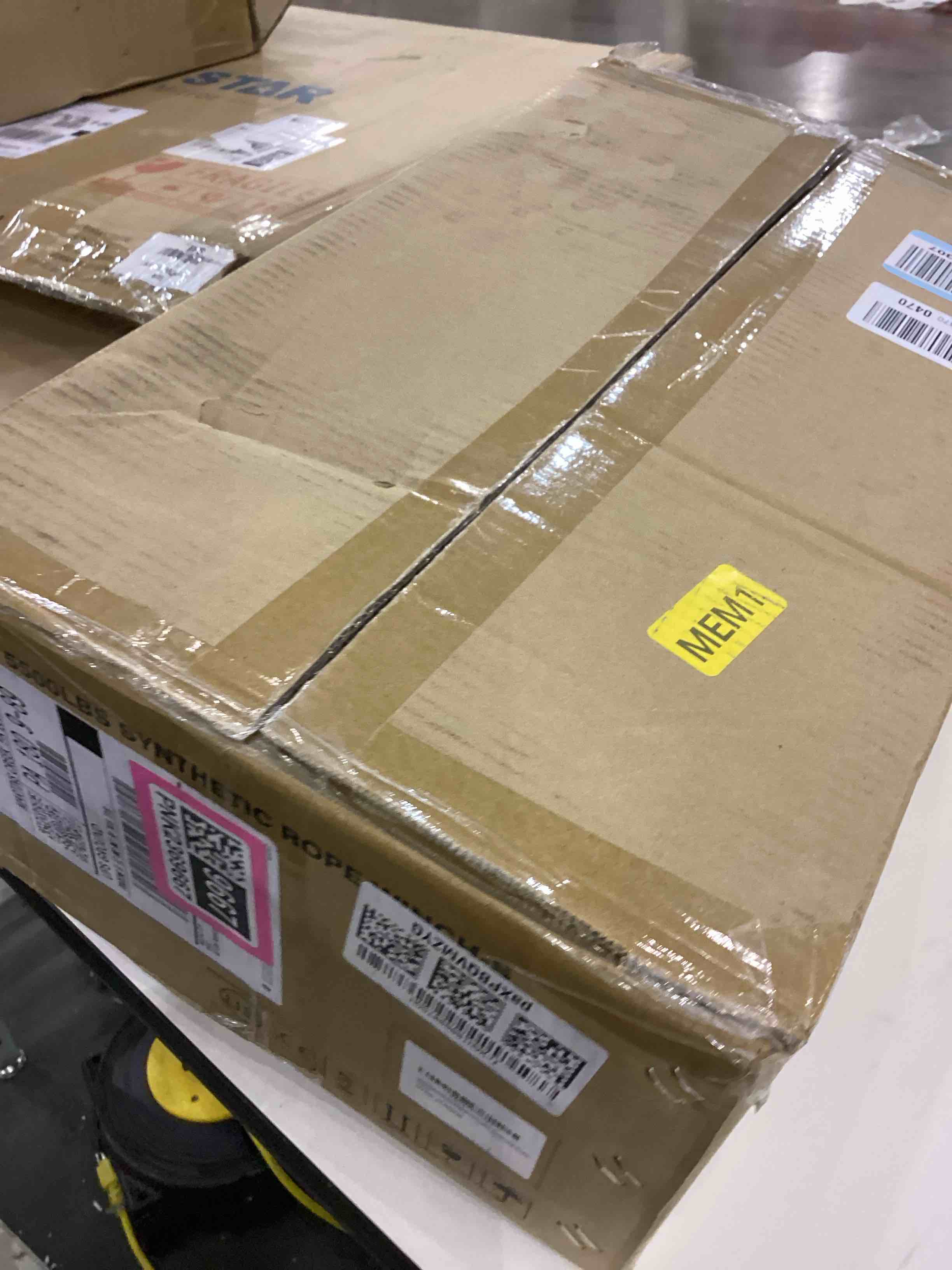 https://s3.amazonaws.com/lotting-images-prod/bidfta/PNK2369667_1754649691876.jpeg