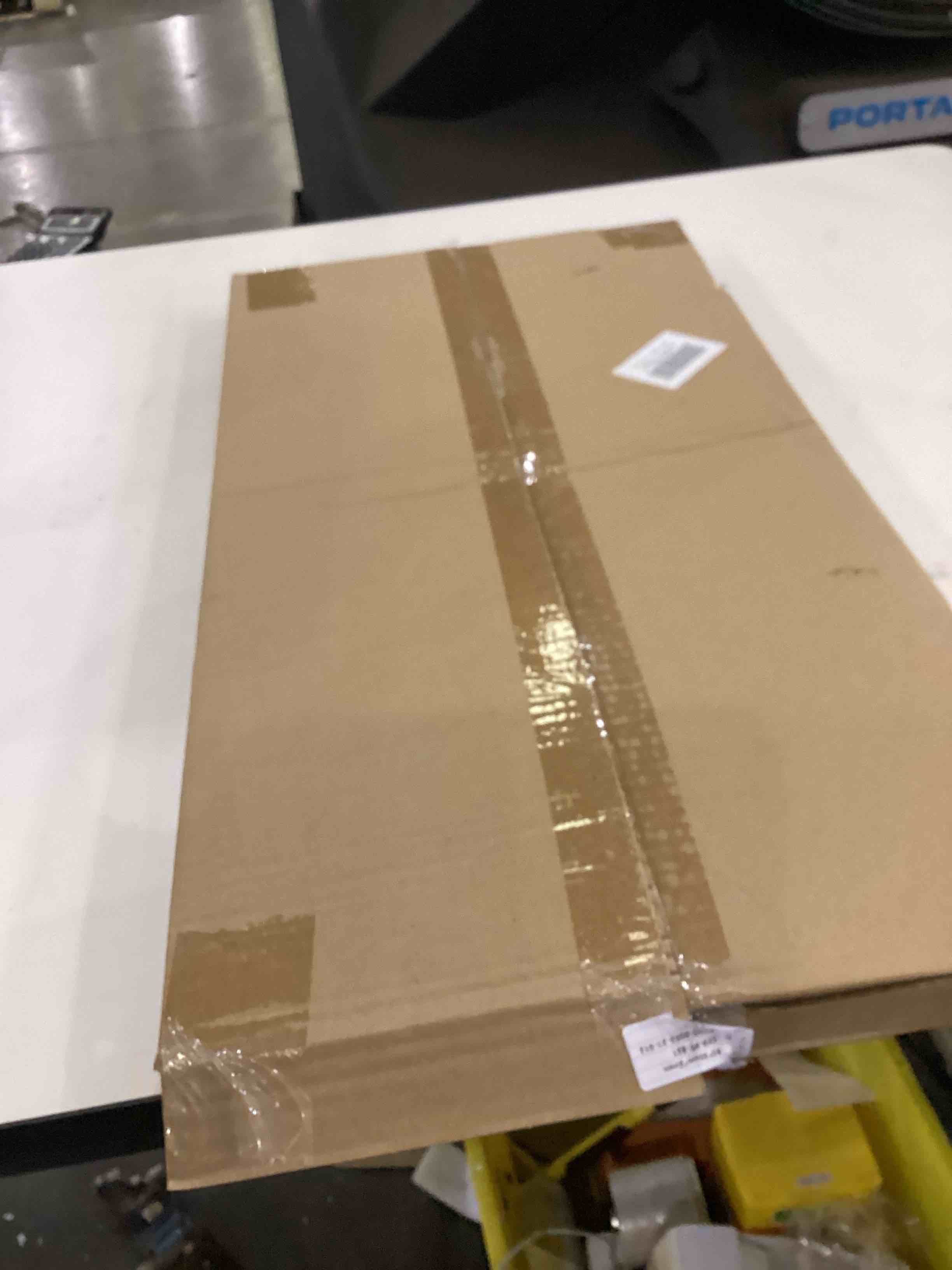 https://s3.amazonaws.com/lotting-images-prod/bidfta/PNK2369701_1754659451337.jpeg