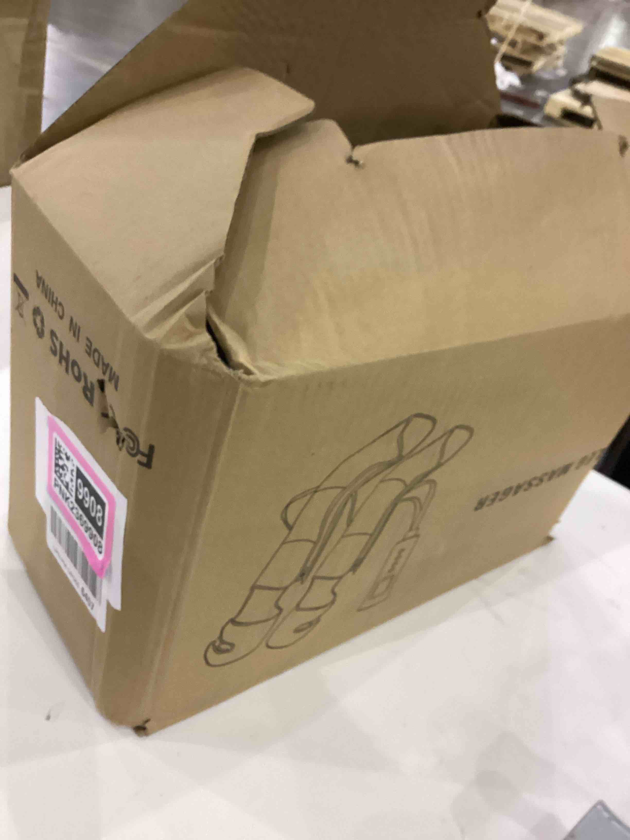 https://s3.amazonaws.com/lotting-images-prod/bidfta/PNK2369908_1754653379817.jpeg