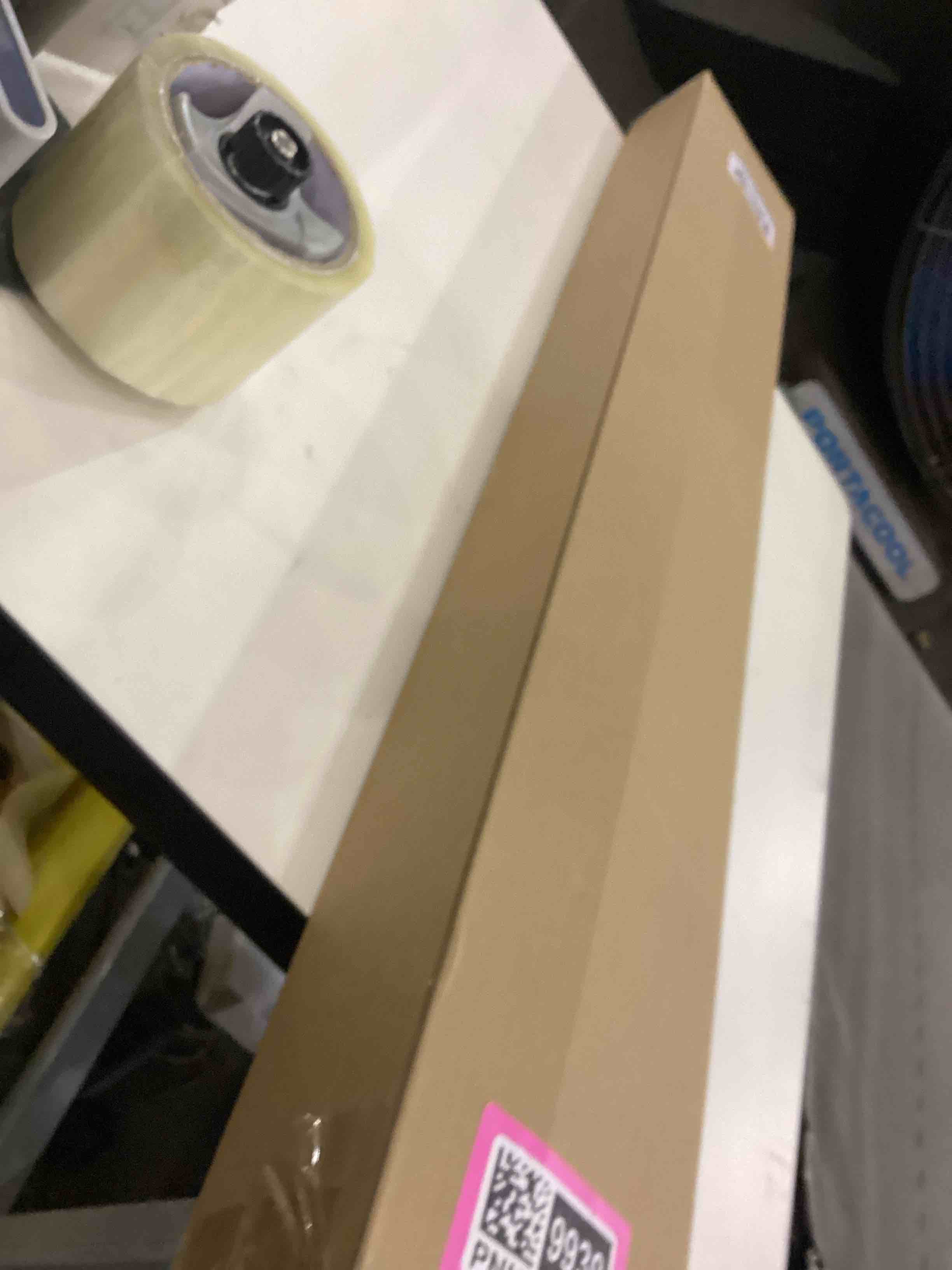 https://s3.amazonaws.com/lotting-images-prod/bidfta/PNK2369940_1754657262138.jpeg