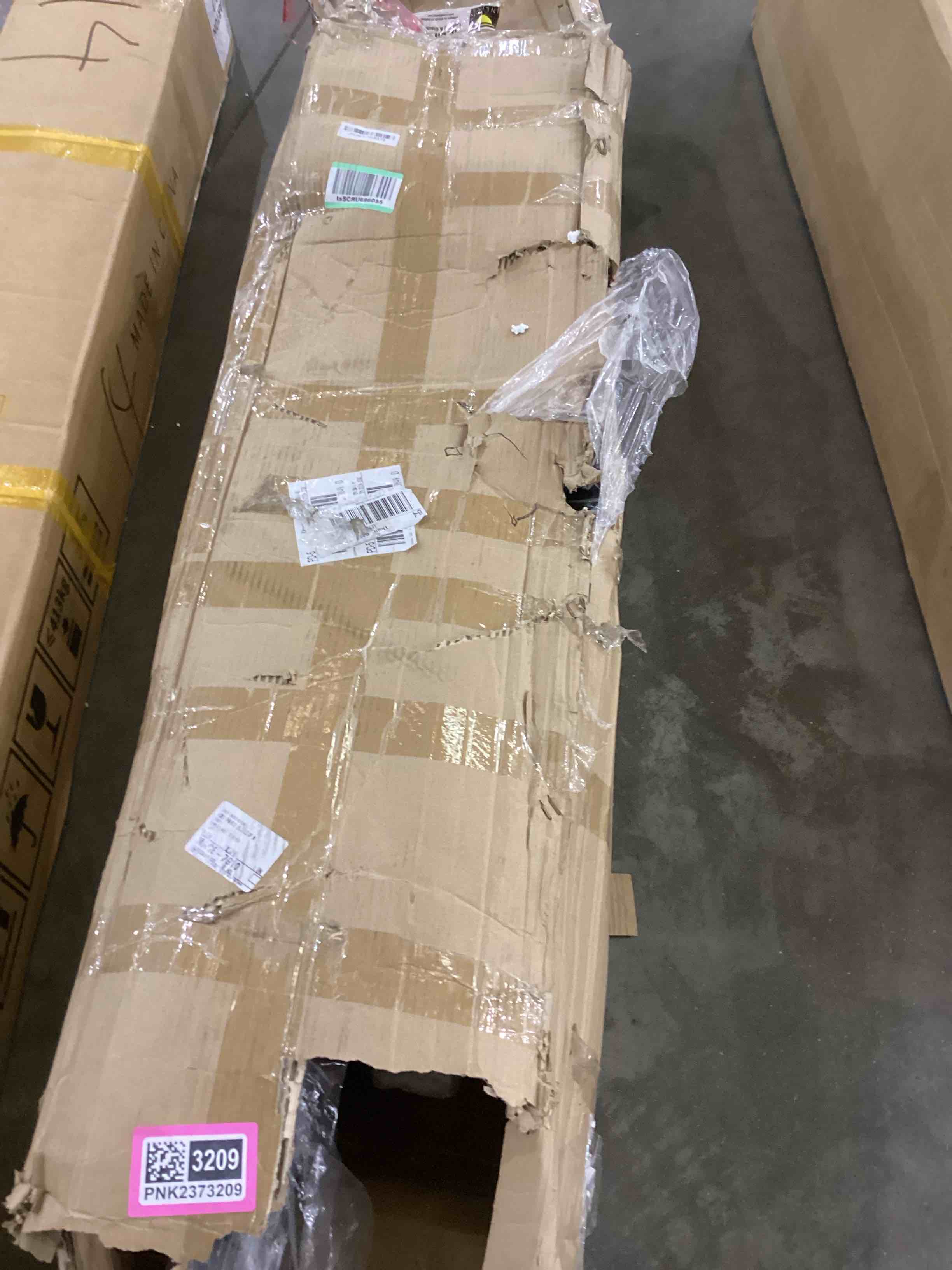 https://s3.amazonaws.com/lotting-images-prod/bidfta/PNK2373209_1755786115615.jpeg