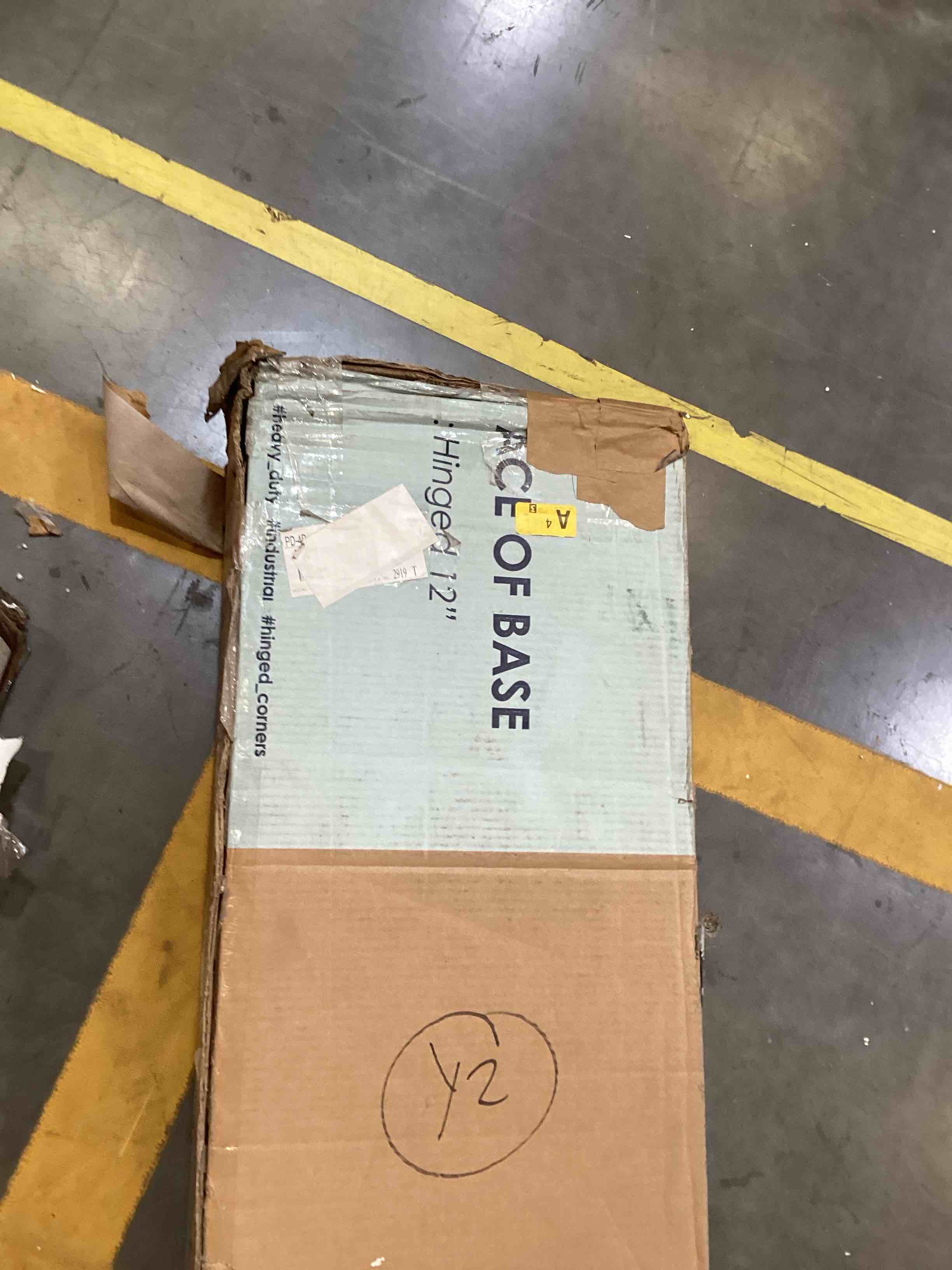https://s3.amazonaws.com/lotting-images-prod/bidfta/PNK2380214_1755186681418.jpeg