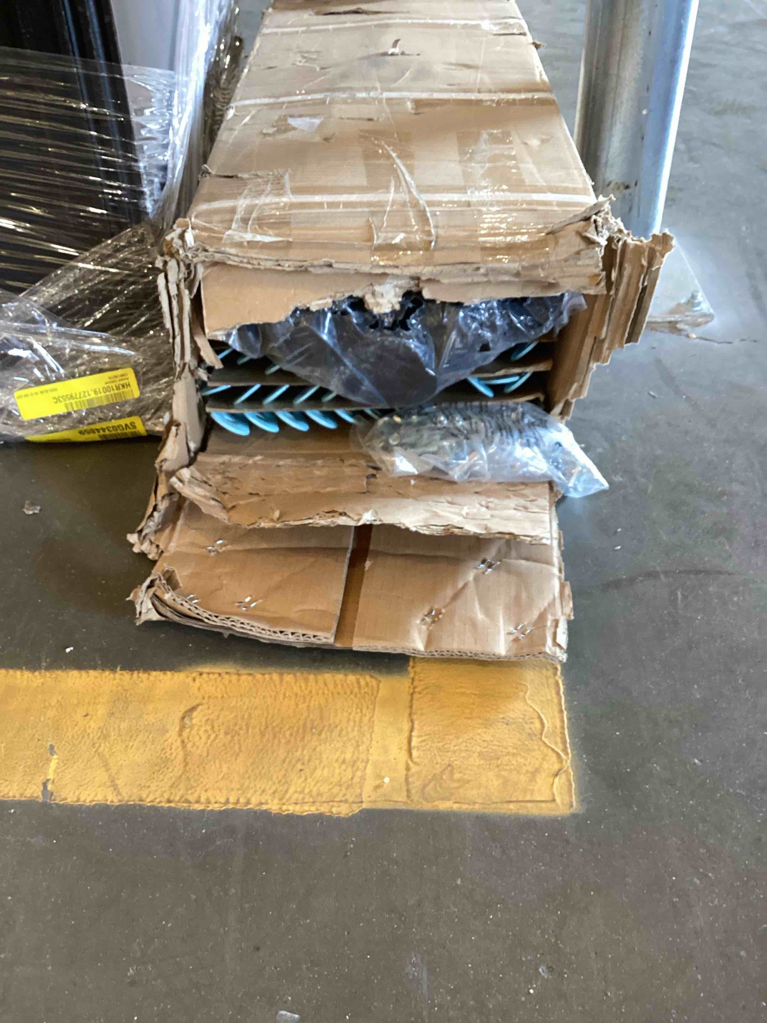 https://s3.amazonaws.com/lotting-images-prod/bidfta/PNK2380336_1755551315606.jpeg
