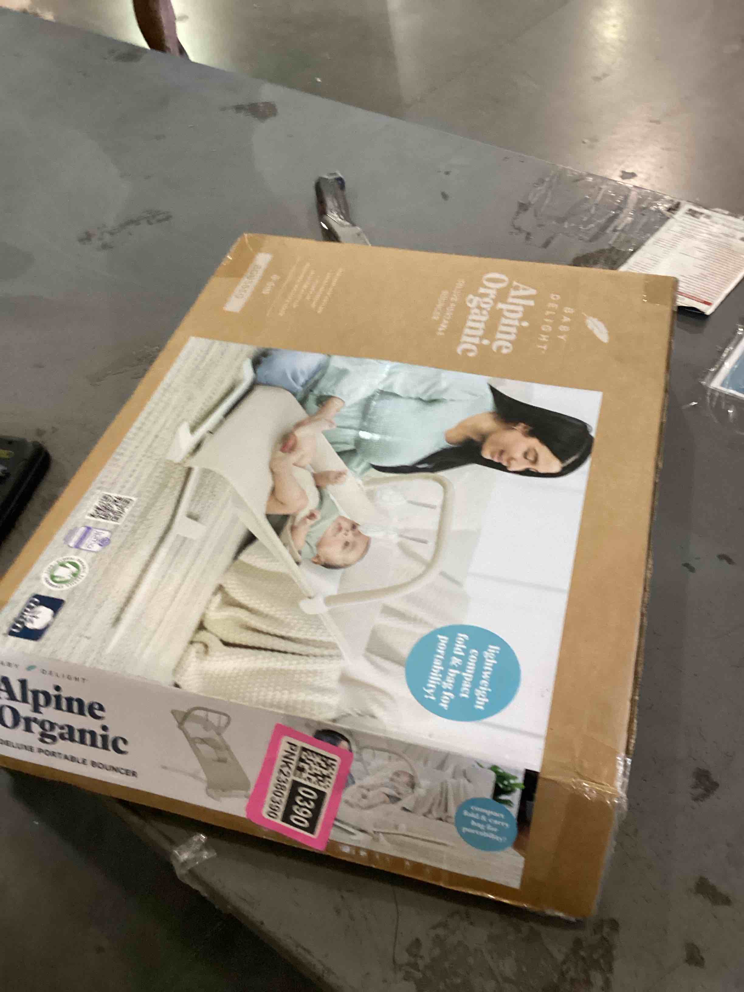 https://s3.amazonaws.com/lotting-images-prod/bidfta/PNK2380390_1755728296072.jpeg