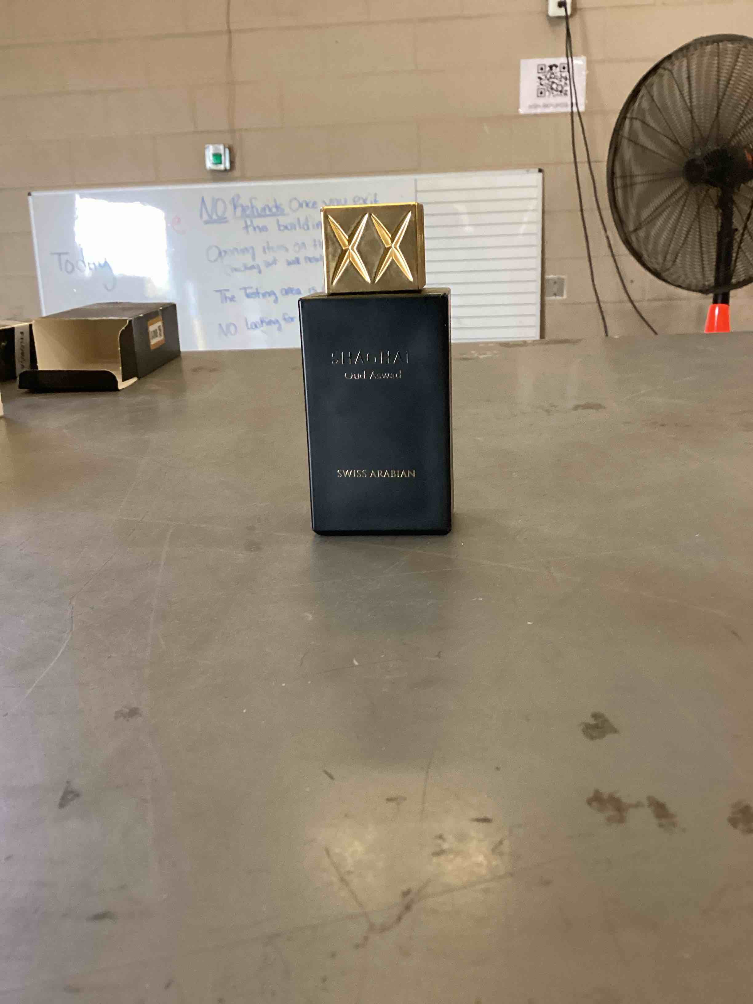 https://s3.amazonaws.com/lotting-images-prod/bidfta/PNK2380801_1756398405291.jpeg