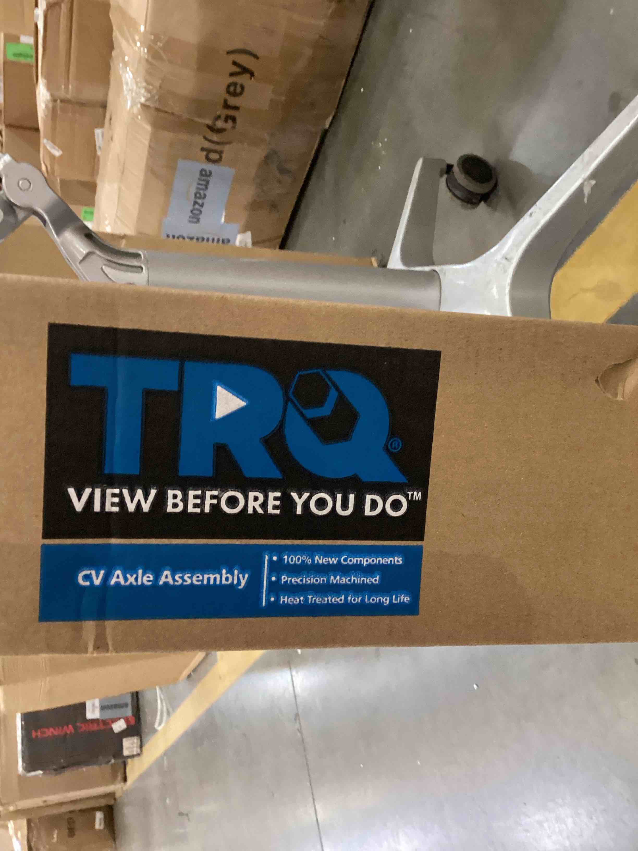 https://s3.amazonaws.com/lotting-images-prod/bidfta/PNK2381050_1757518202946.jpeg
