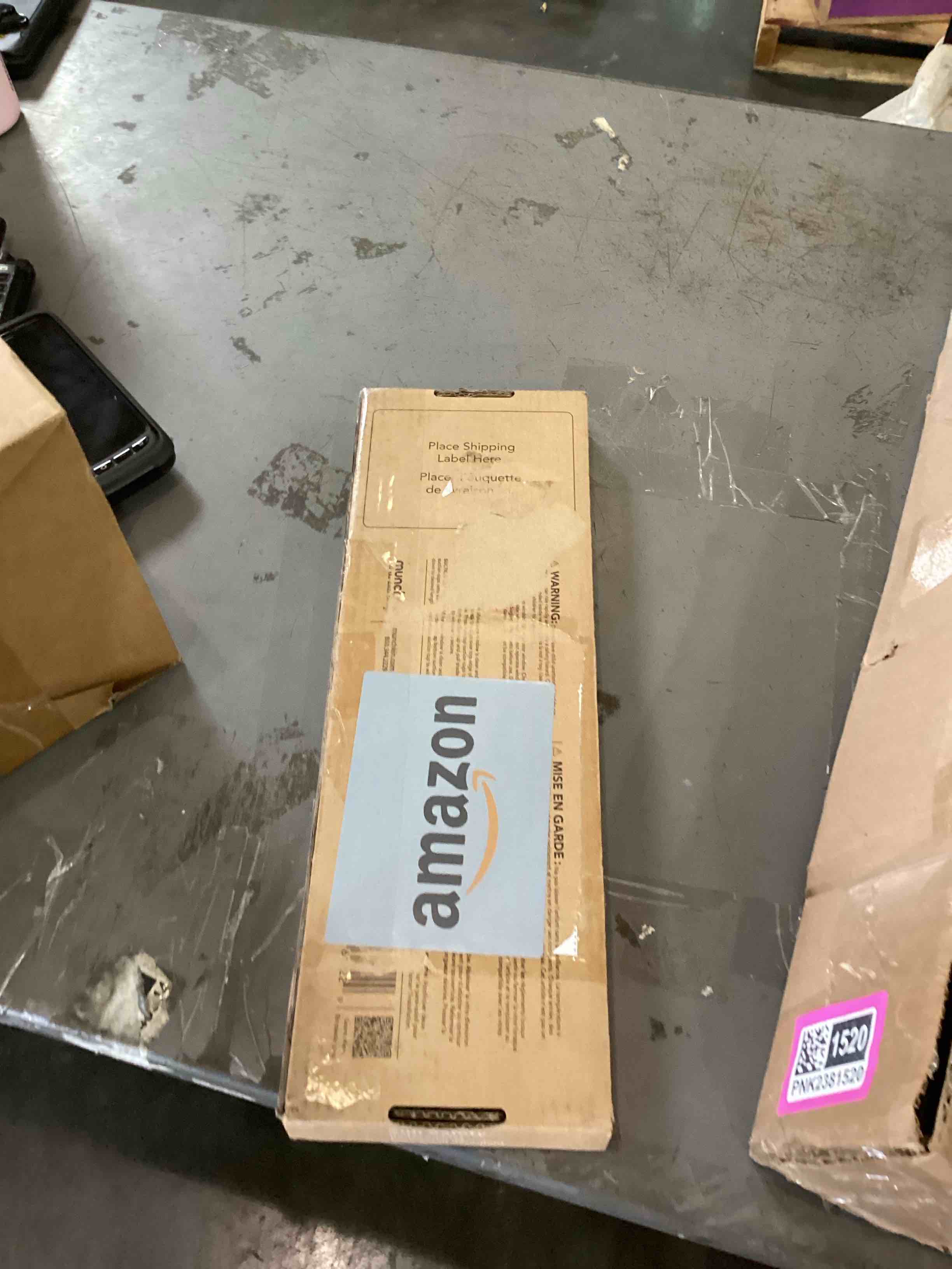 https://s3.amazonaws.com/lotting-images-prod/bidfta/PNK2381524_1757108945331.jpeg